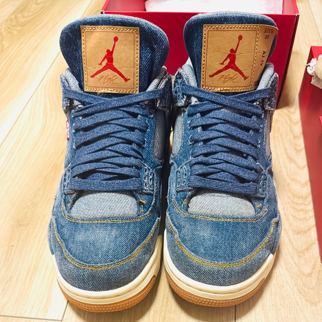 Nike × Levi's Air Jordan 4 "Denim" (LEVIS Tab)