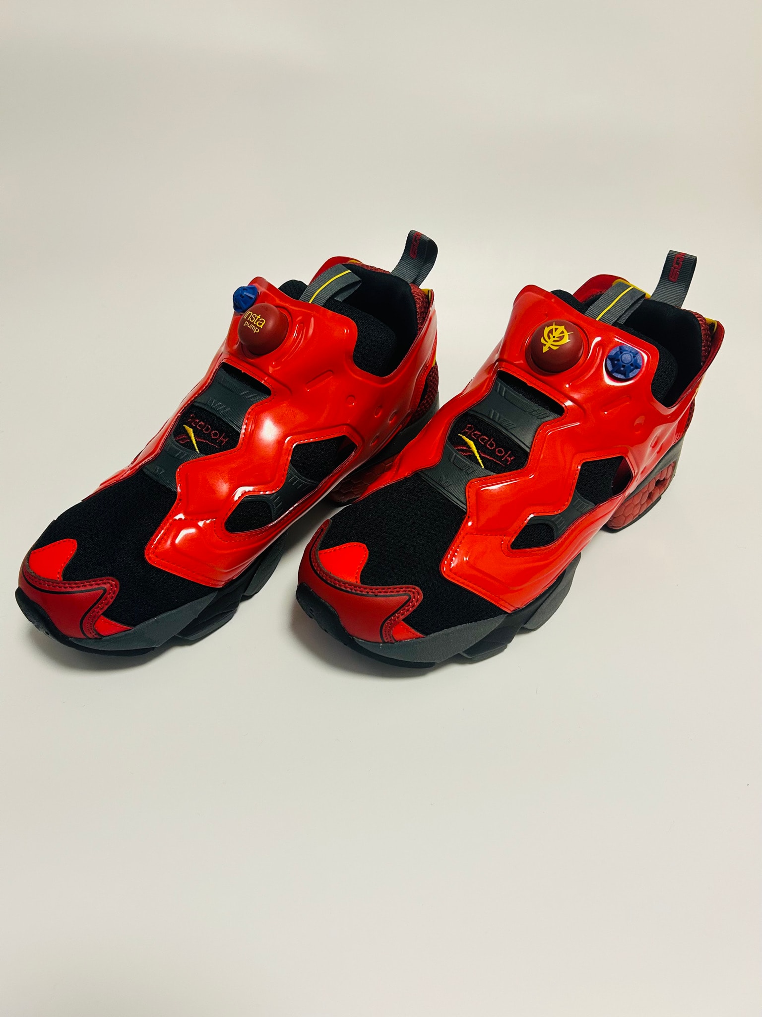 Gundam GQuuuuuuX × Reebok Instapump Fury 94 "Red Gundam"