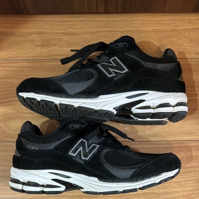 New Balance 2002R "Black Gunmetal"