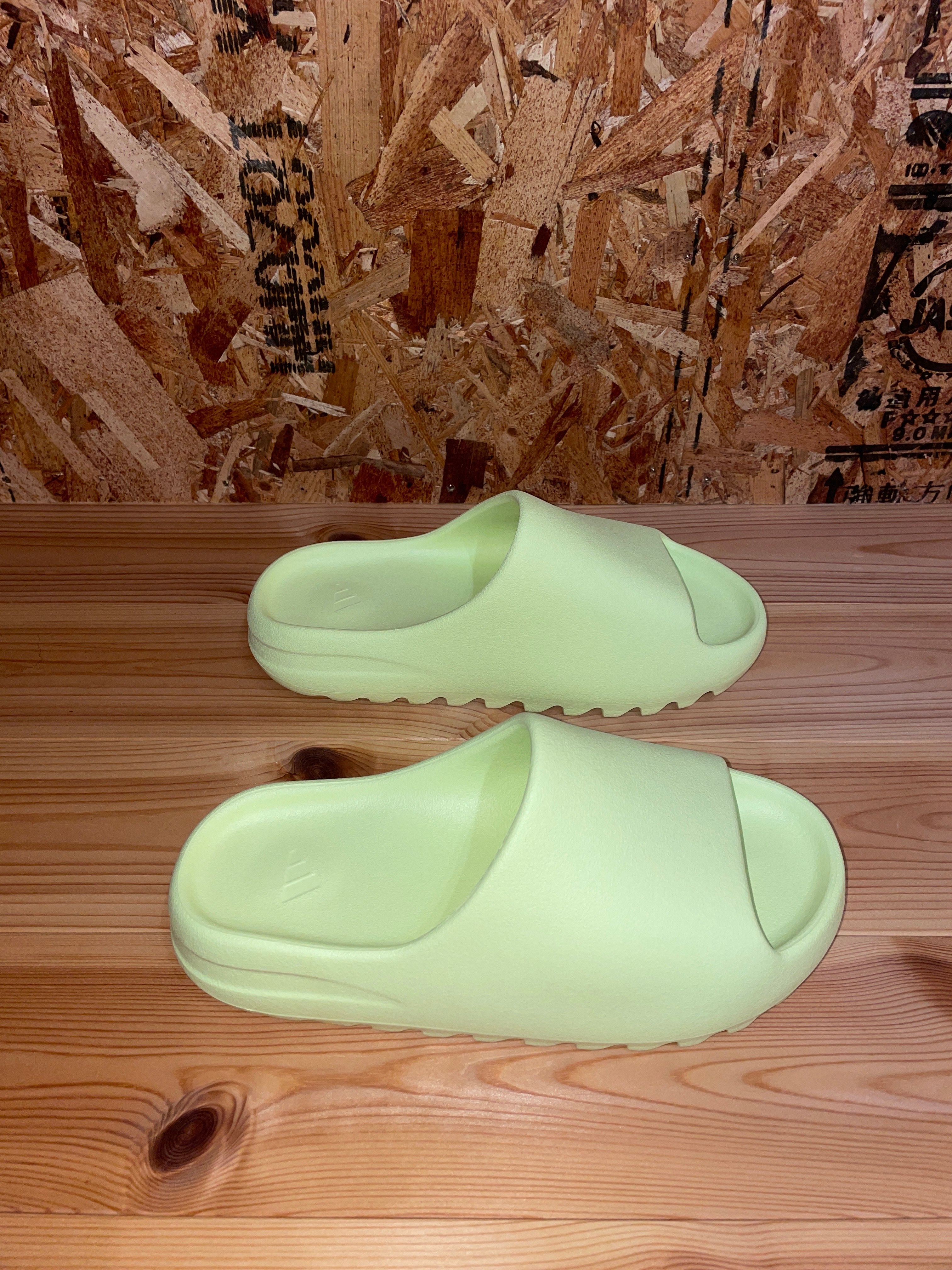 adidas YEEZY Slide "Glow Green"