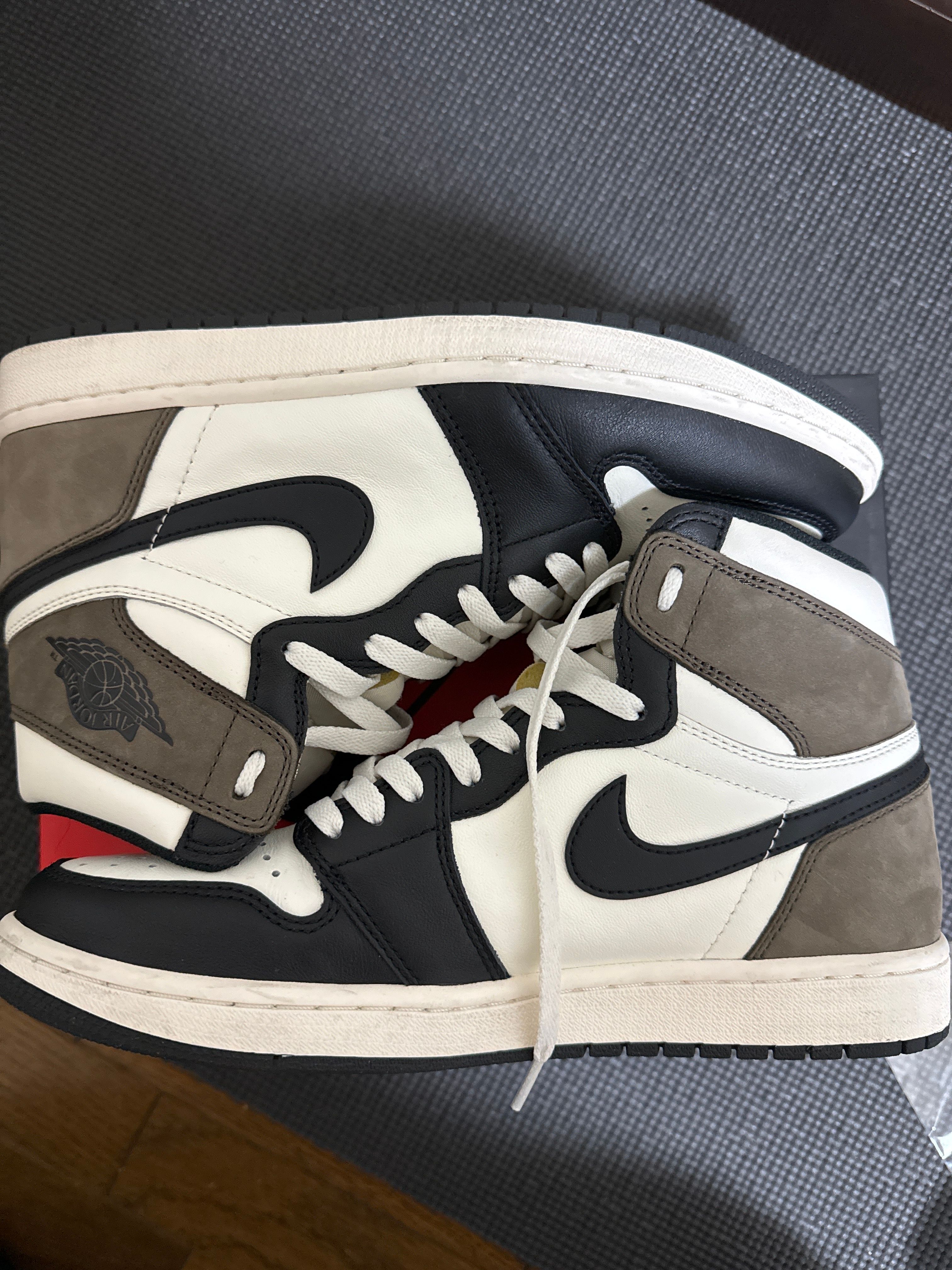 Nike Air Jordan 1 High OG "Sail/Dark Mocha/Black"