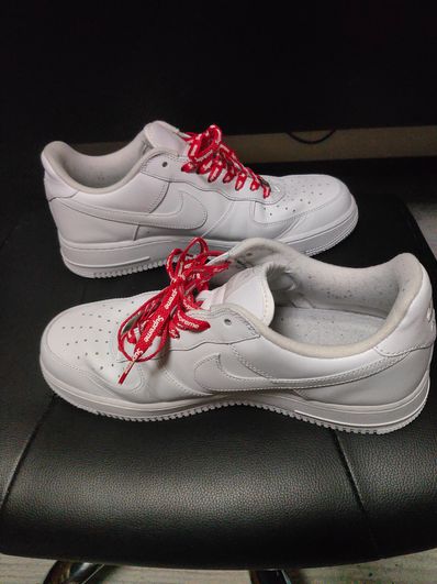 Supreme × Nike Air Force 1 Low "White"