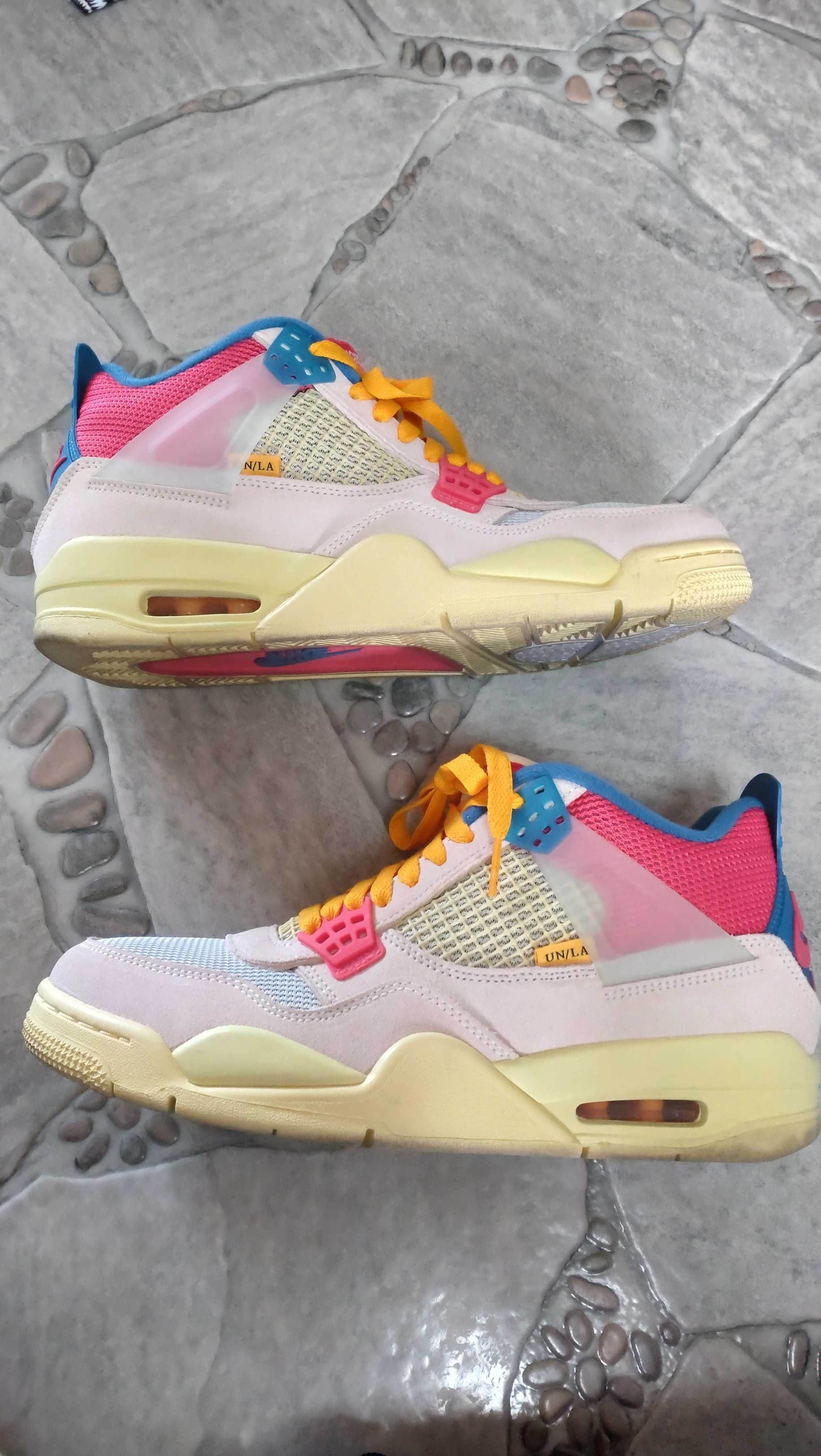 UNION × Nike Air Jordan 4 SP "Guava Ice/Light Fusion Red"