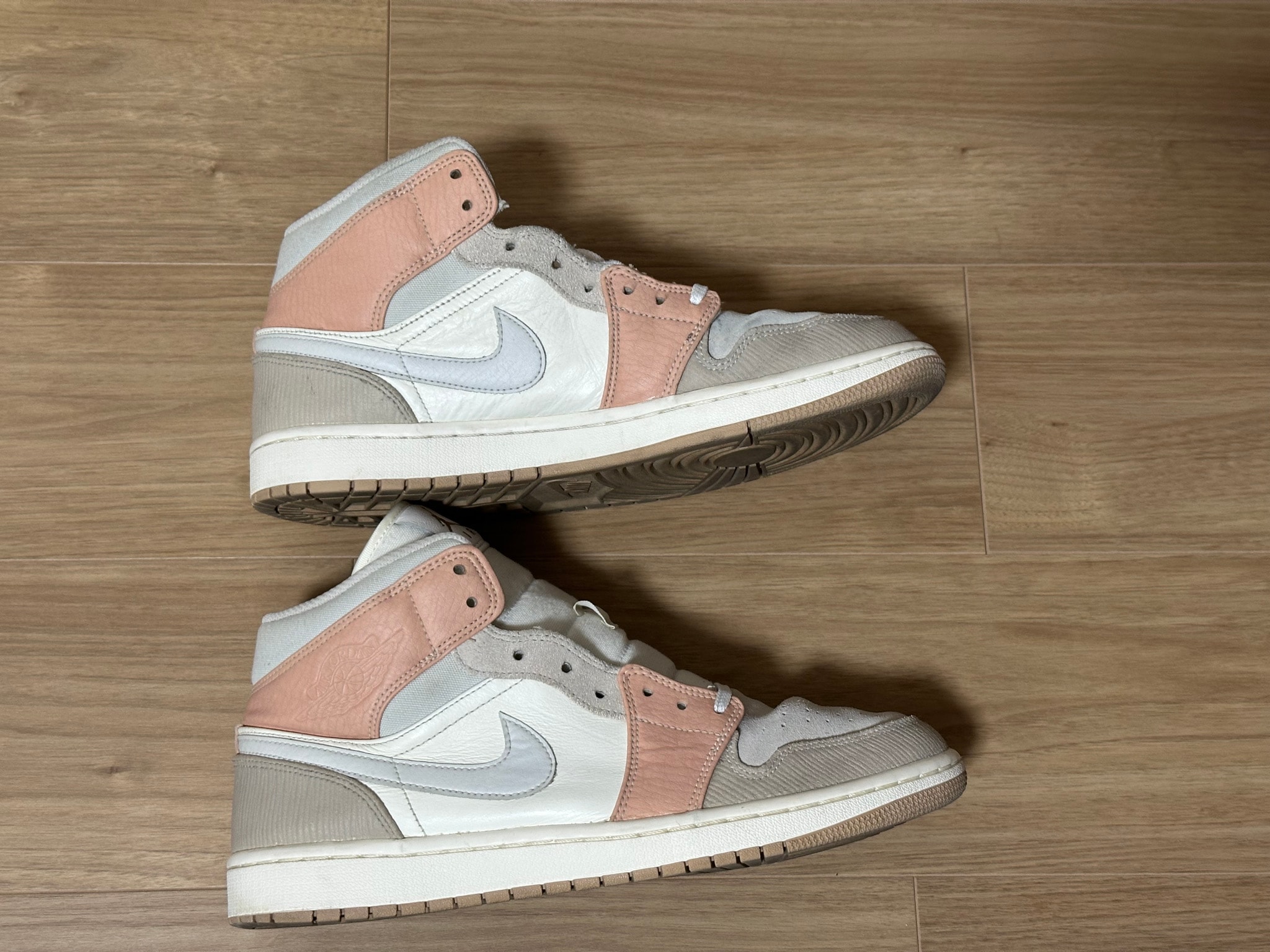 Nike Air Jordan 1 Mid "Milan"