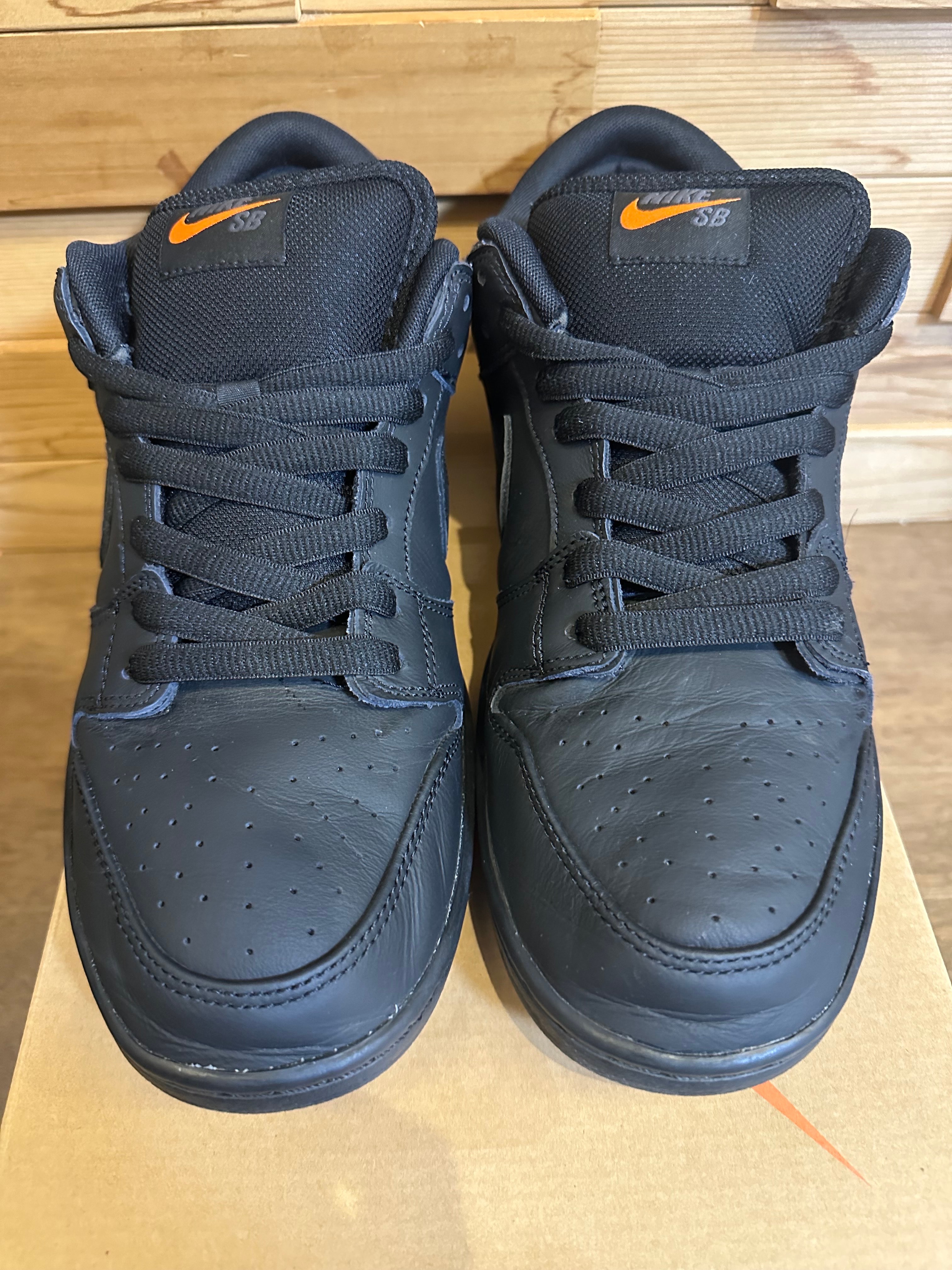 ナイキ SB ダンク ロー プロ ISO "トリプルブラック"