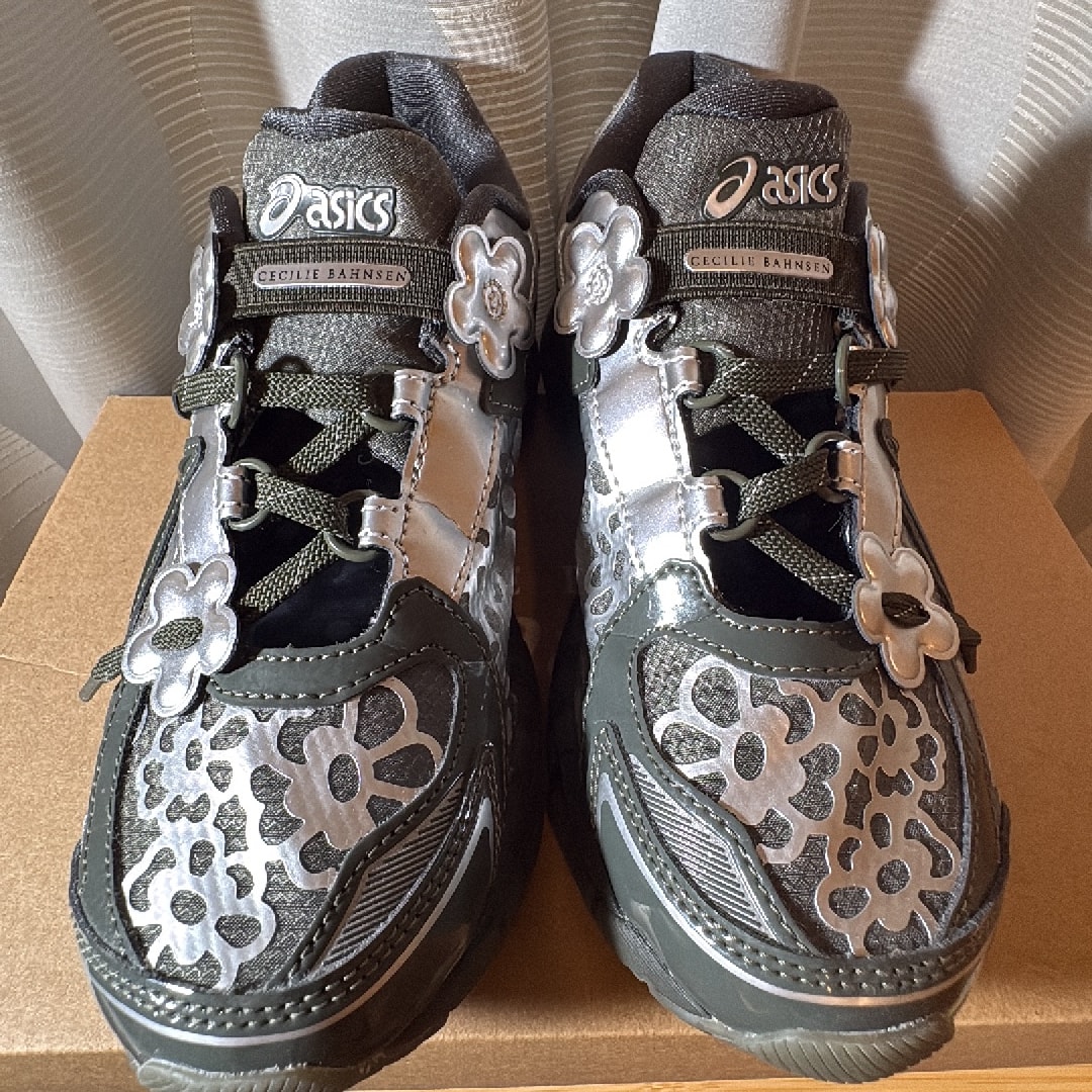 Cecilie Bahnsen × Asics Gel-Kayano 20 "Olive Canvas/Olive Canvas"