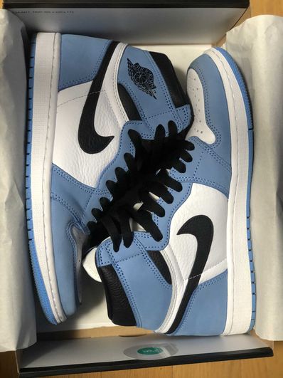 Nike Air Jordan 1 High OG "University Blue"