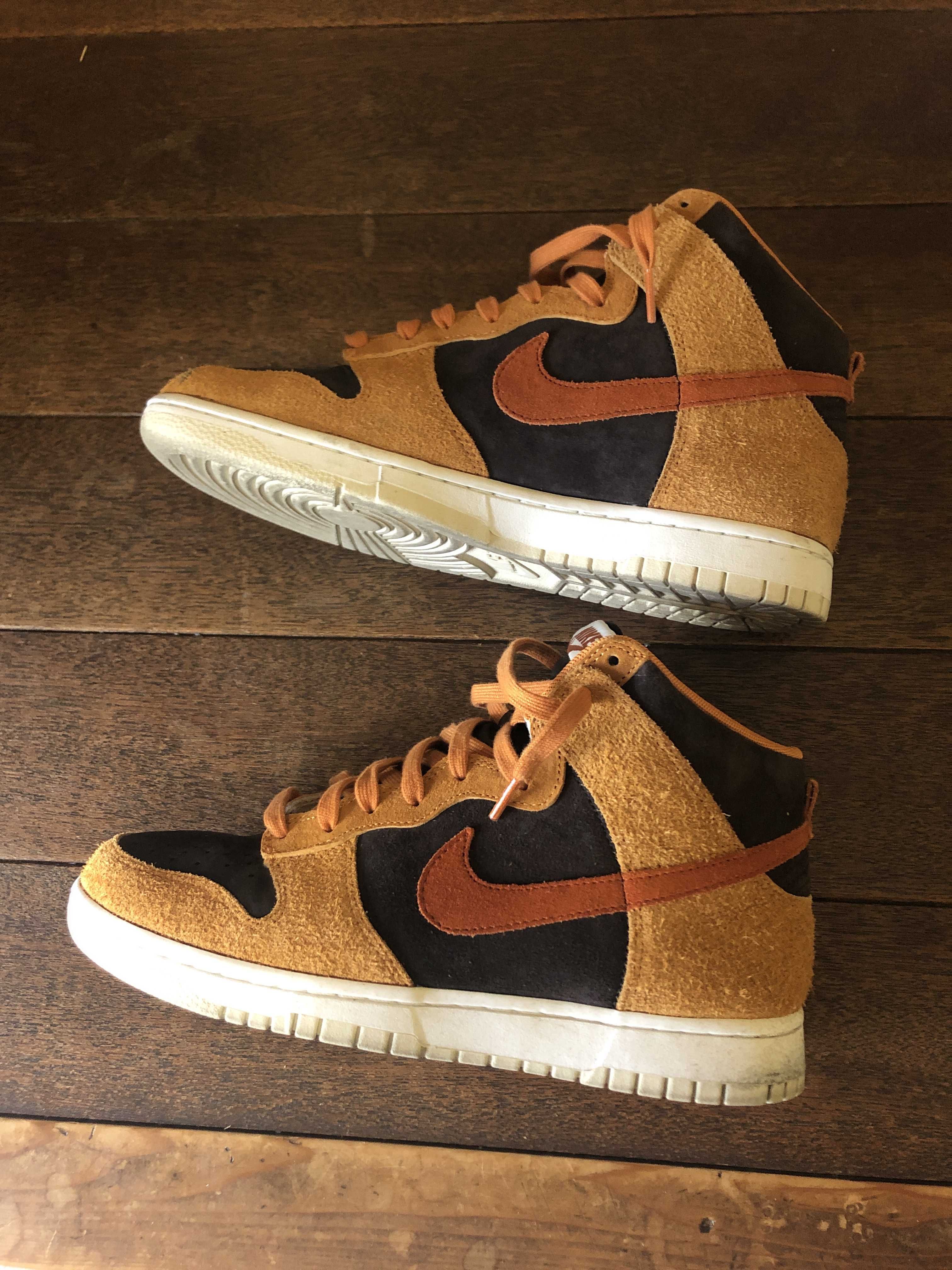 NIKE DUNK HIGH PRM "DARK CURRY"