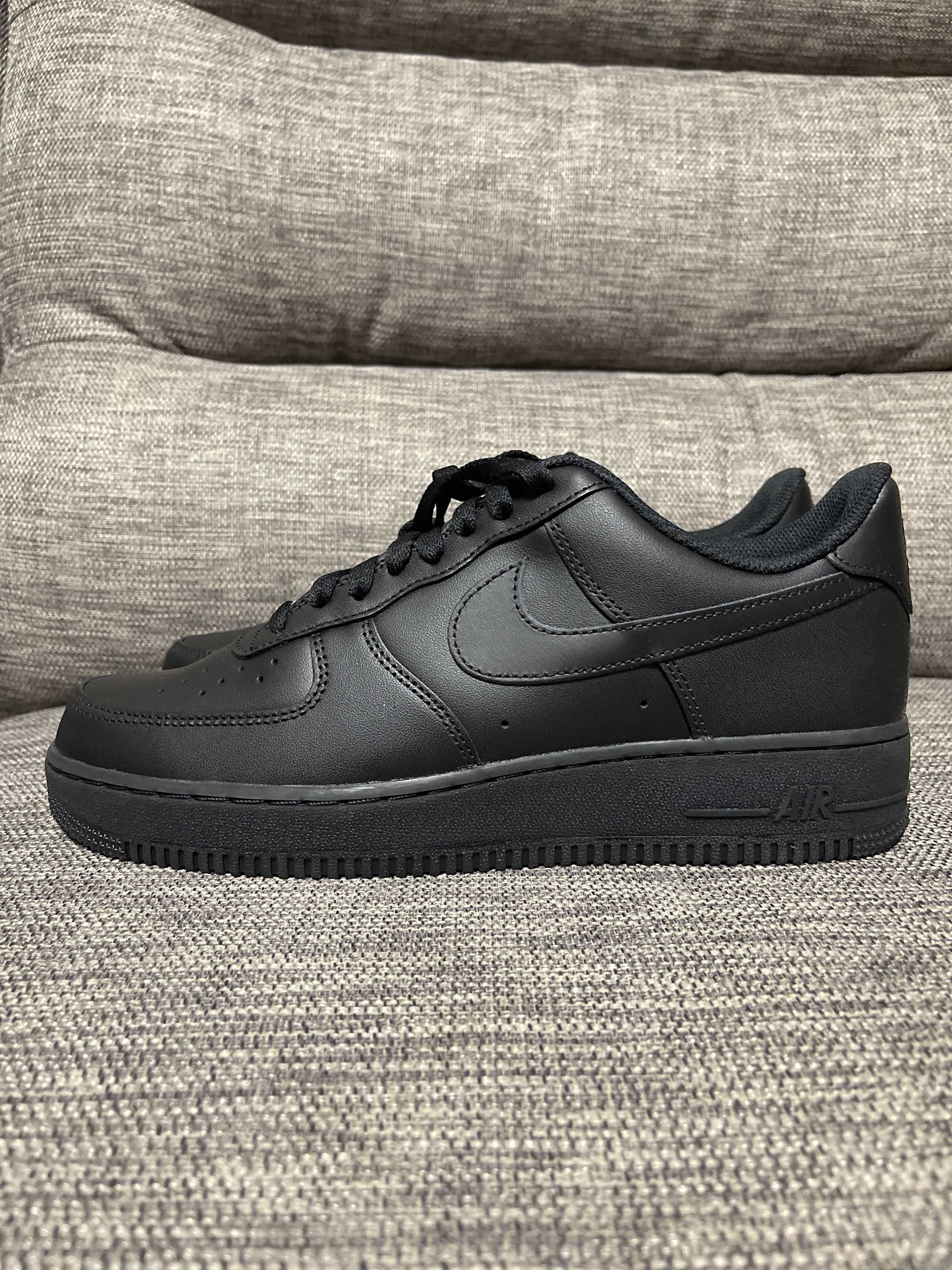 Nike Air Force 1 Low '07 "Black/Black"
