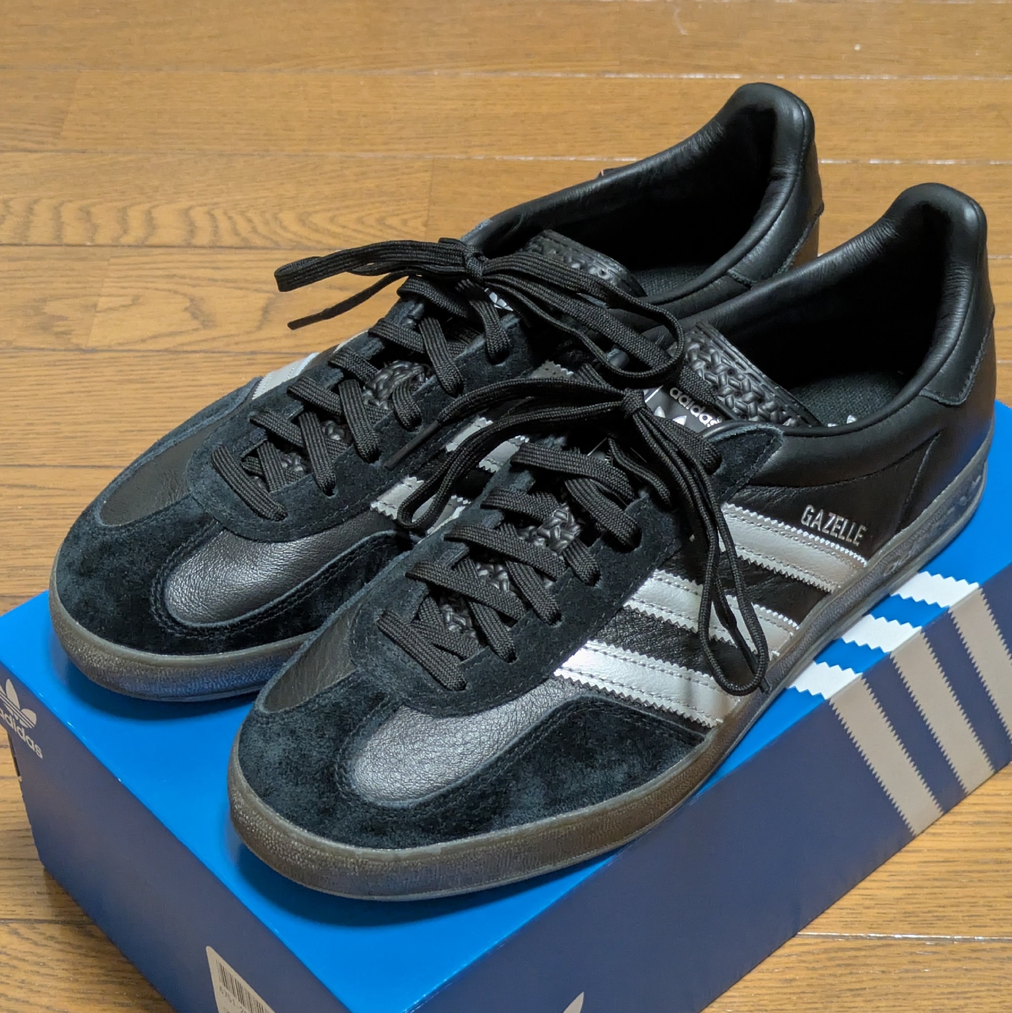 adidas Gazelle Indoor "Core Black/Matt Silver/Gum"