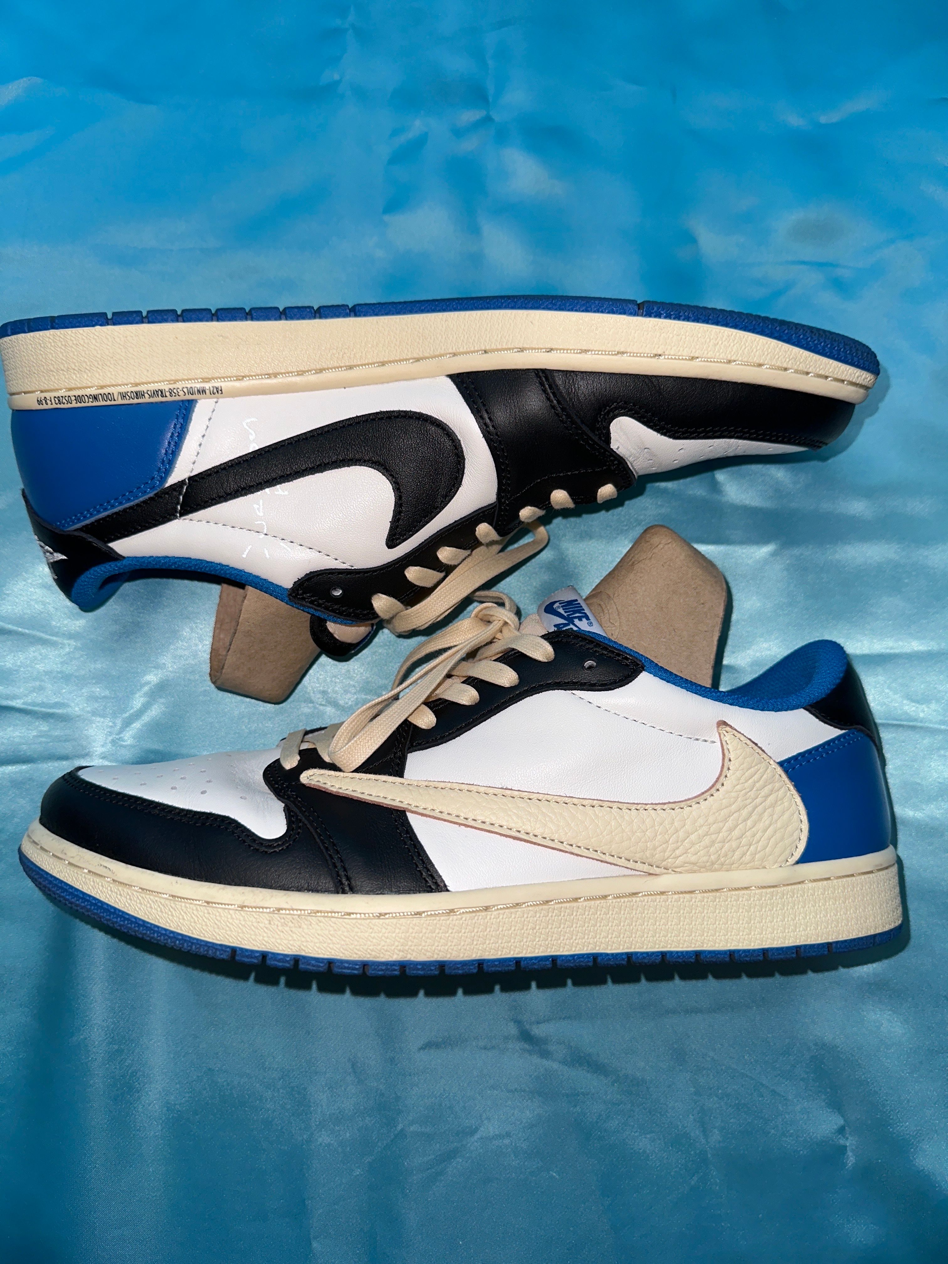 Travis Scott × fragment design × Nike Air Jordan 1 Low OG SP "Military Blue"