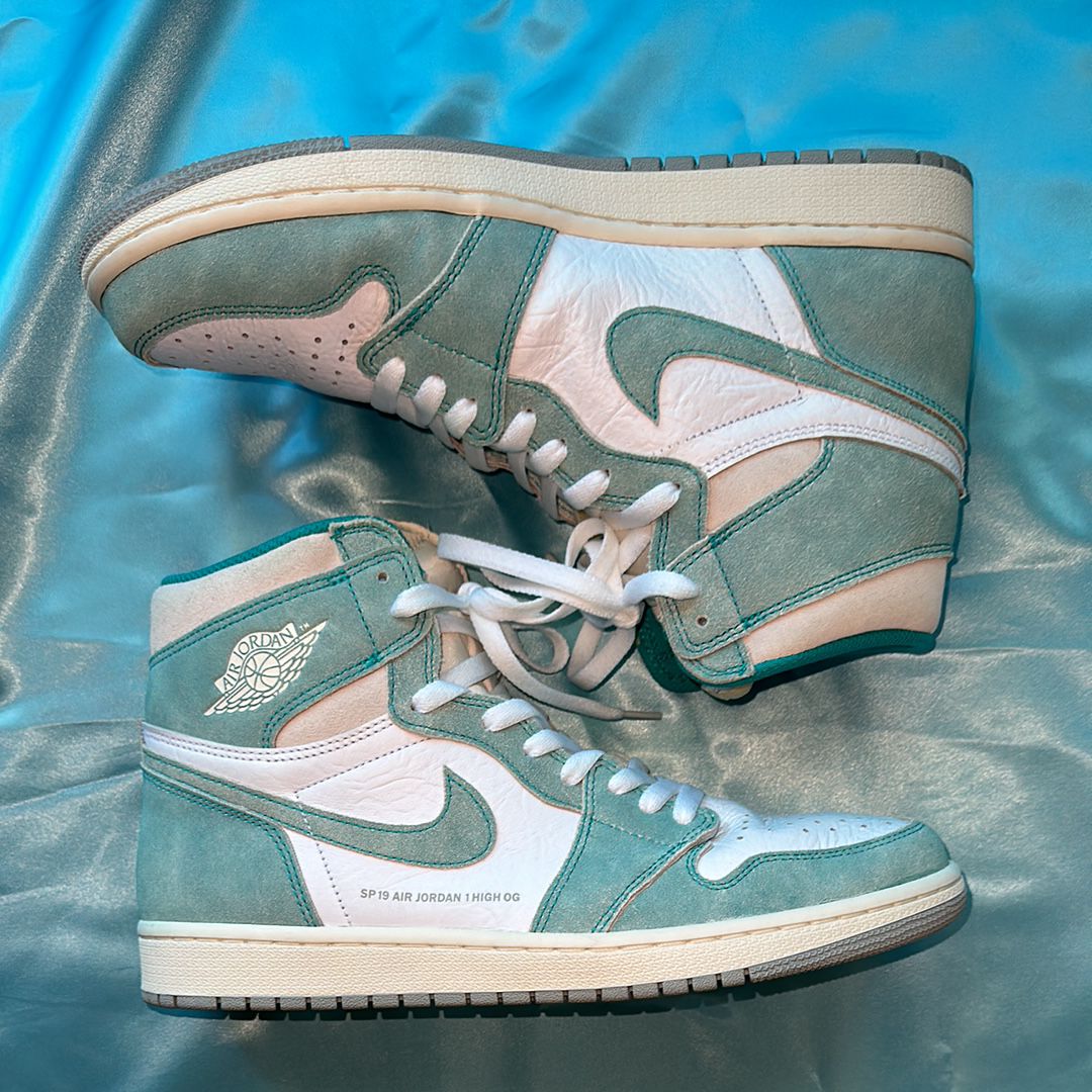 Nike Air Jordan 1 Retro High OG "Turbo Green"