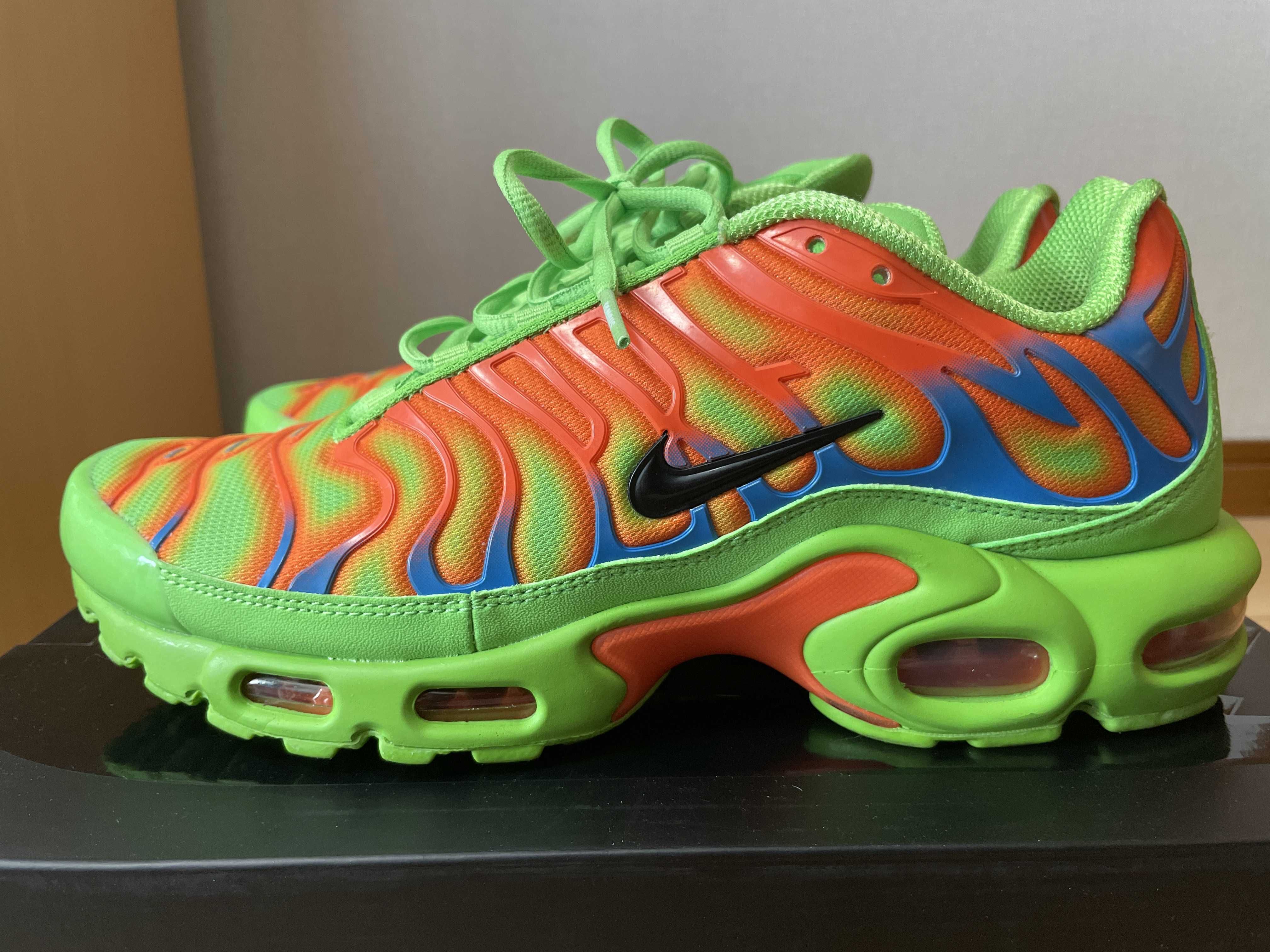 Supreme × Air Max Plus TN "Mean Green"