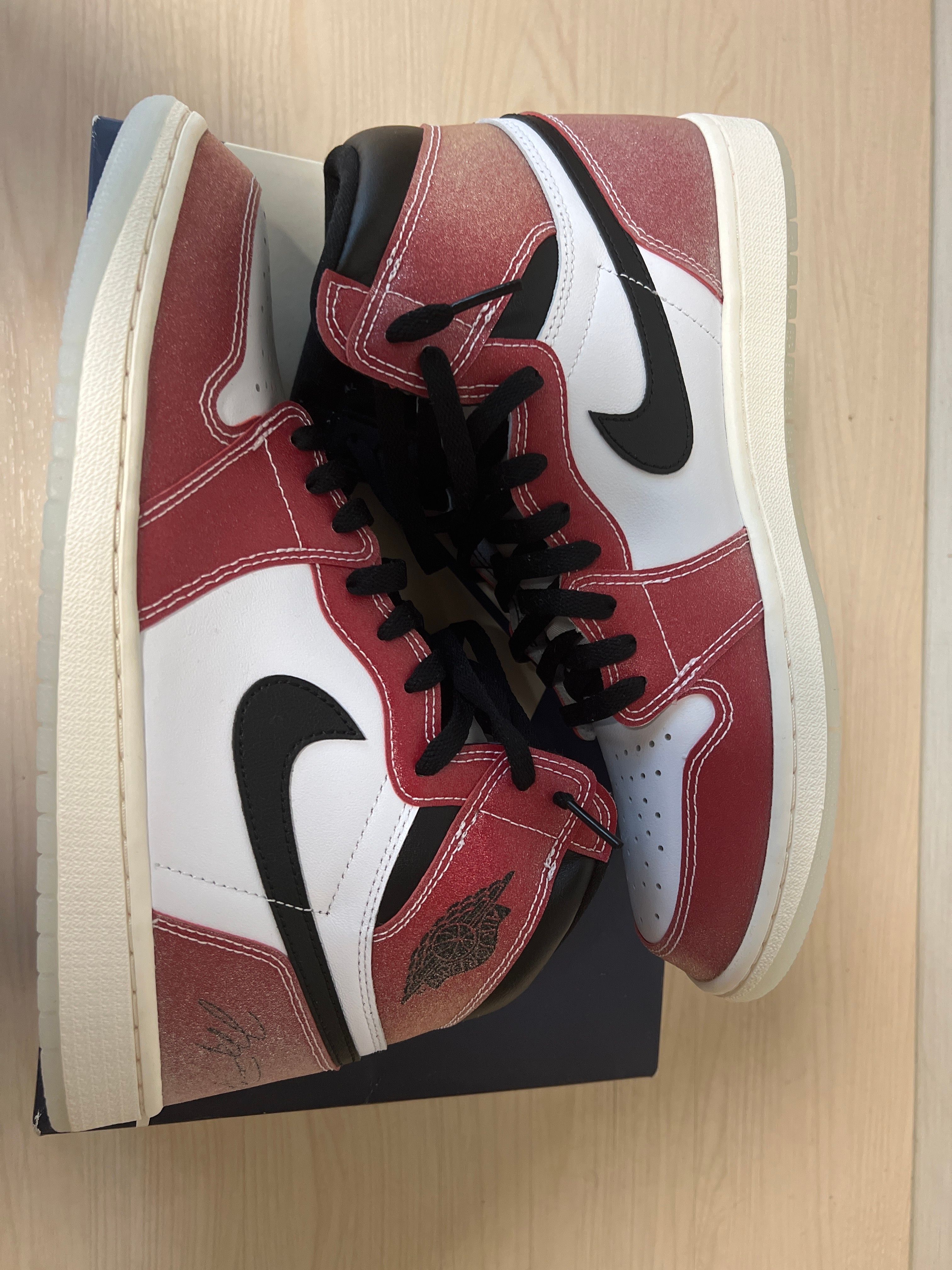 Trophy Room × Nike Air Jordan 1 High OG "Chicago"
