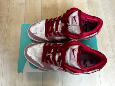 Strangelove × Nike SB Dunk Low "Valentine’s Day"