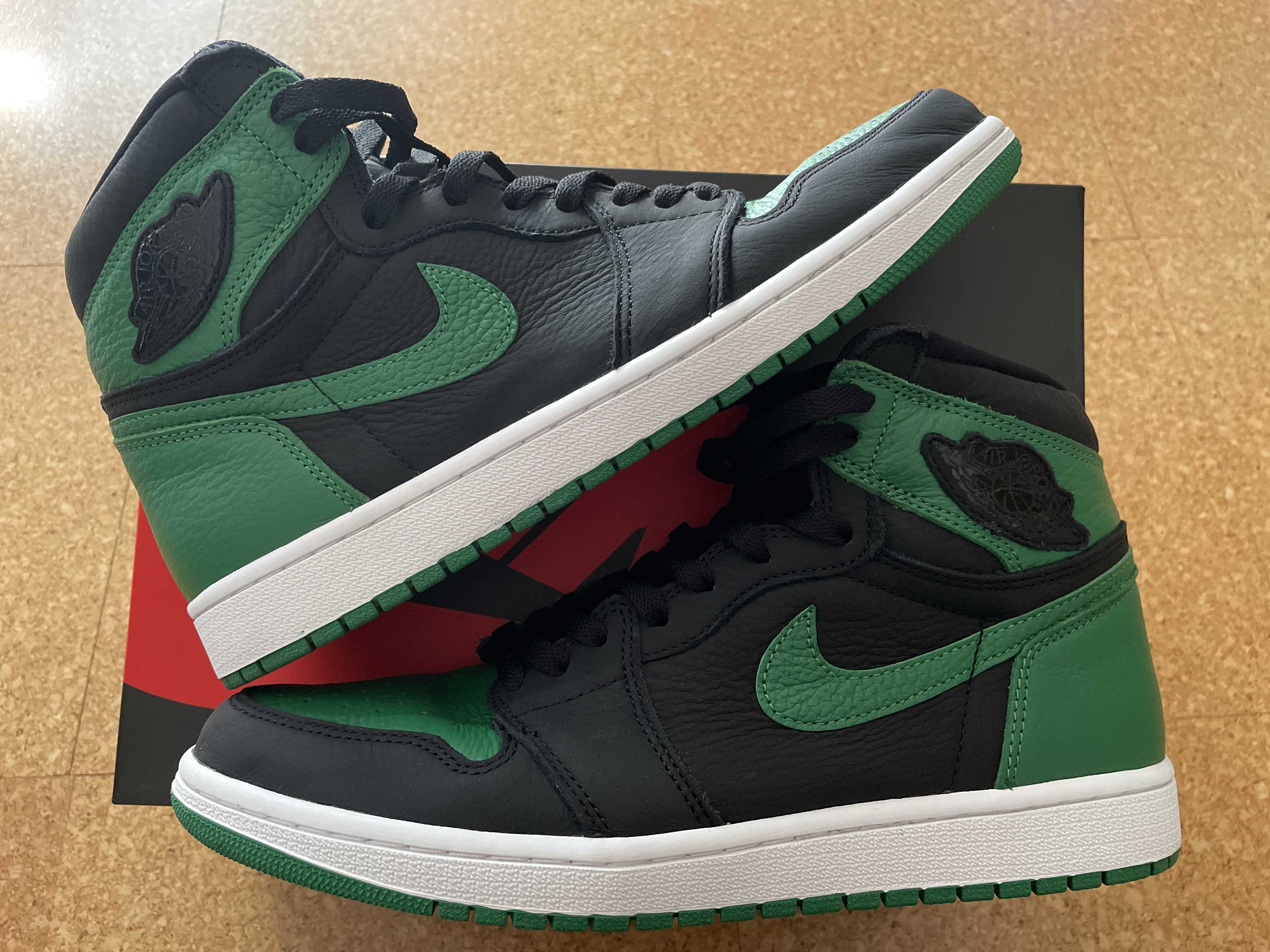 Nike Air Jordan 1 Retro High OG "Black/Pine Green" (2020)
