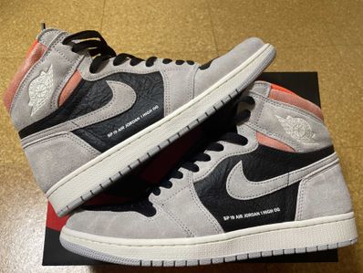 Nike Air Jordan 1 RETRO High OG "Hyper Crimson"