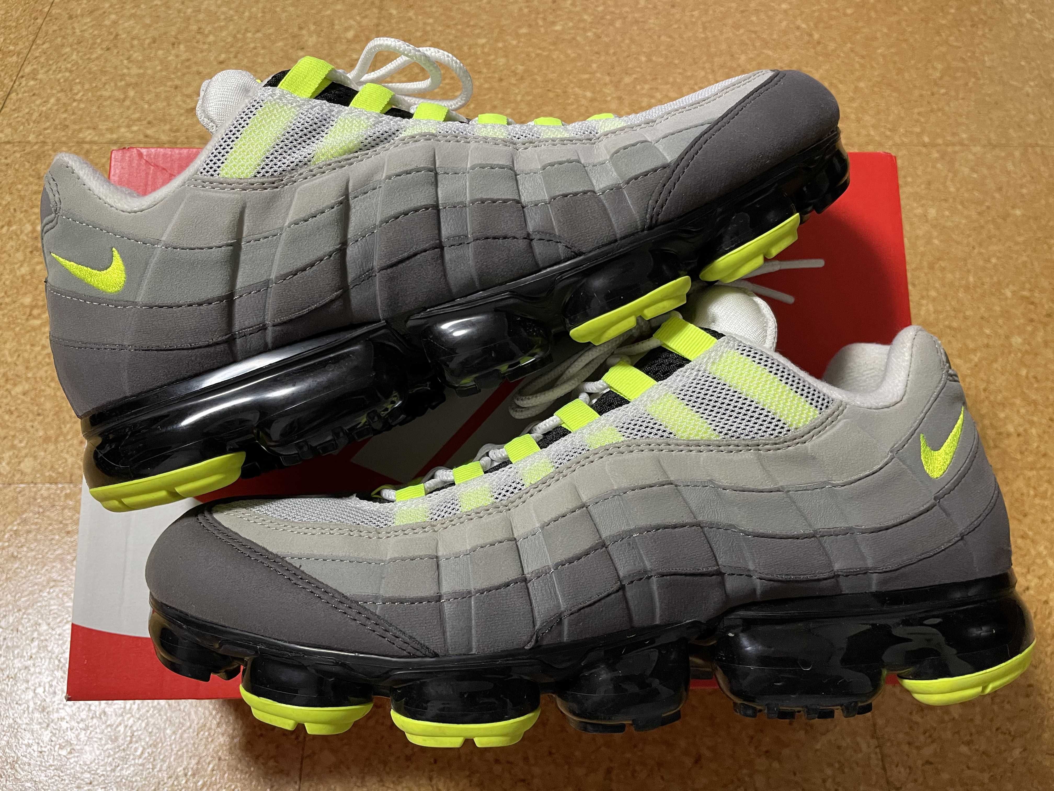 Nike Air Vapormax 95 "Neon"