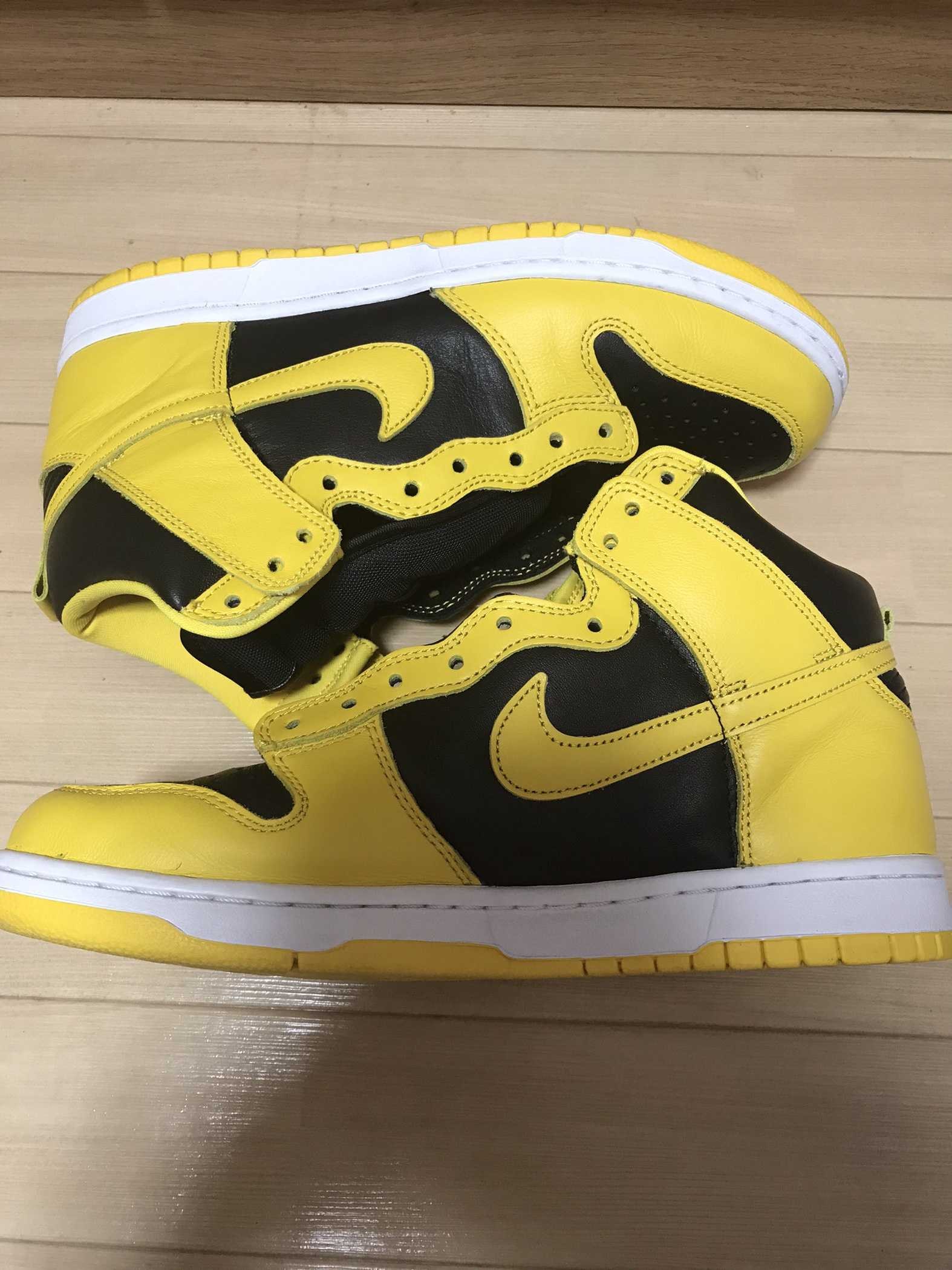 Nike Dunk High "Black/Varsity Maize"