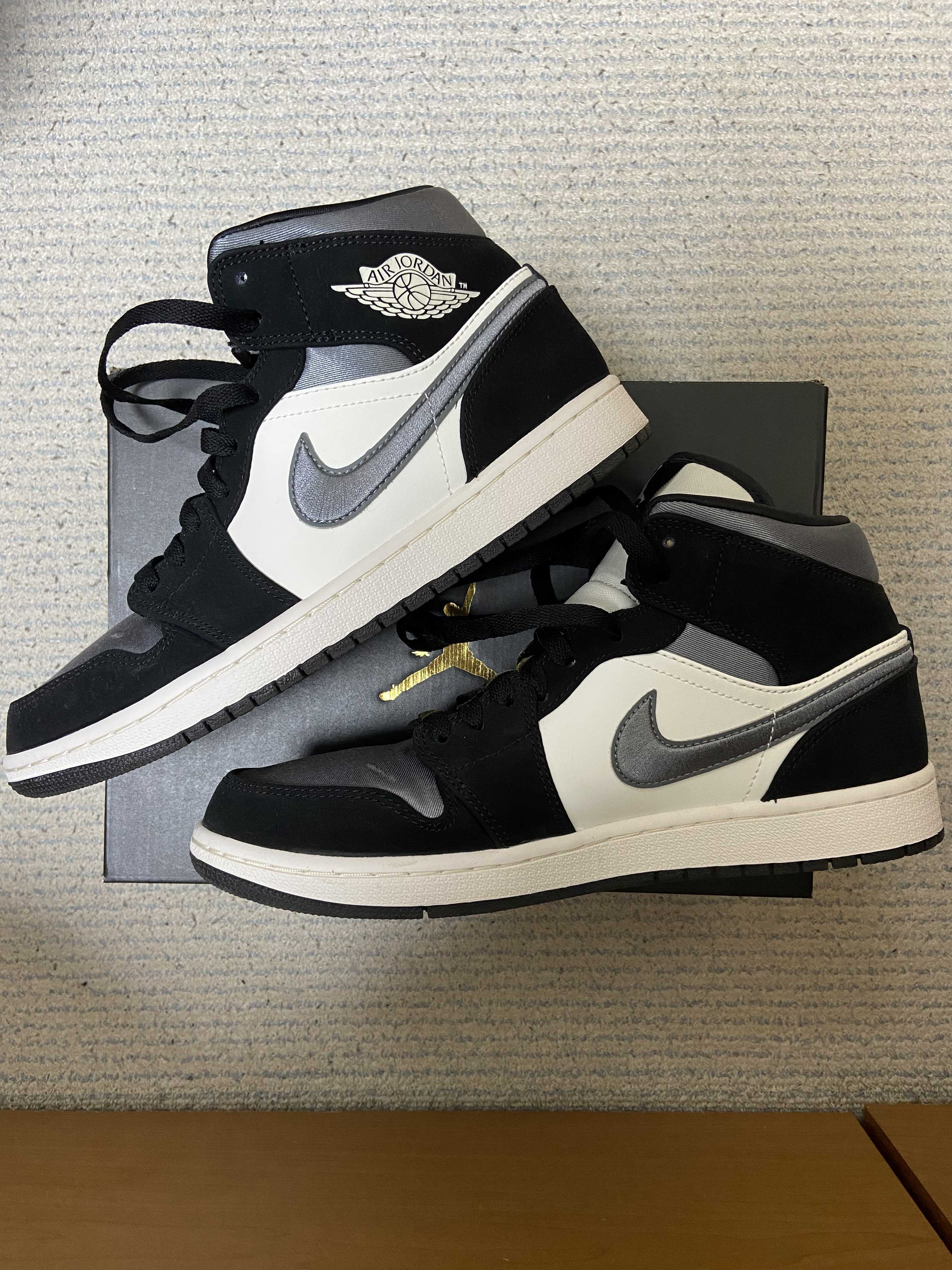 NIKE AIR JORDAN 1 MID SE "WHITE/BLACK/SATIN BLUE"