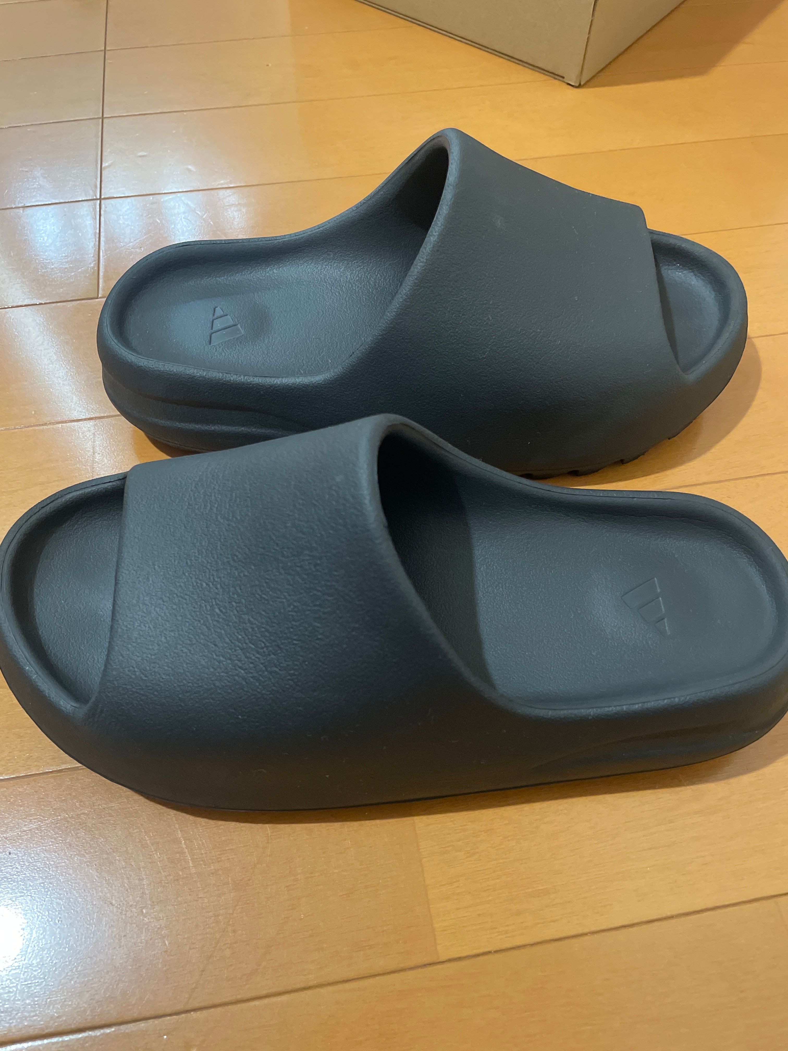 adidas YEEZY Slide "Onyx"