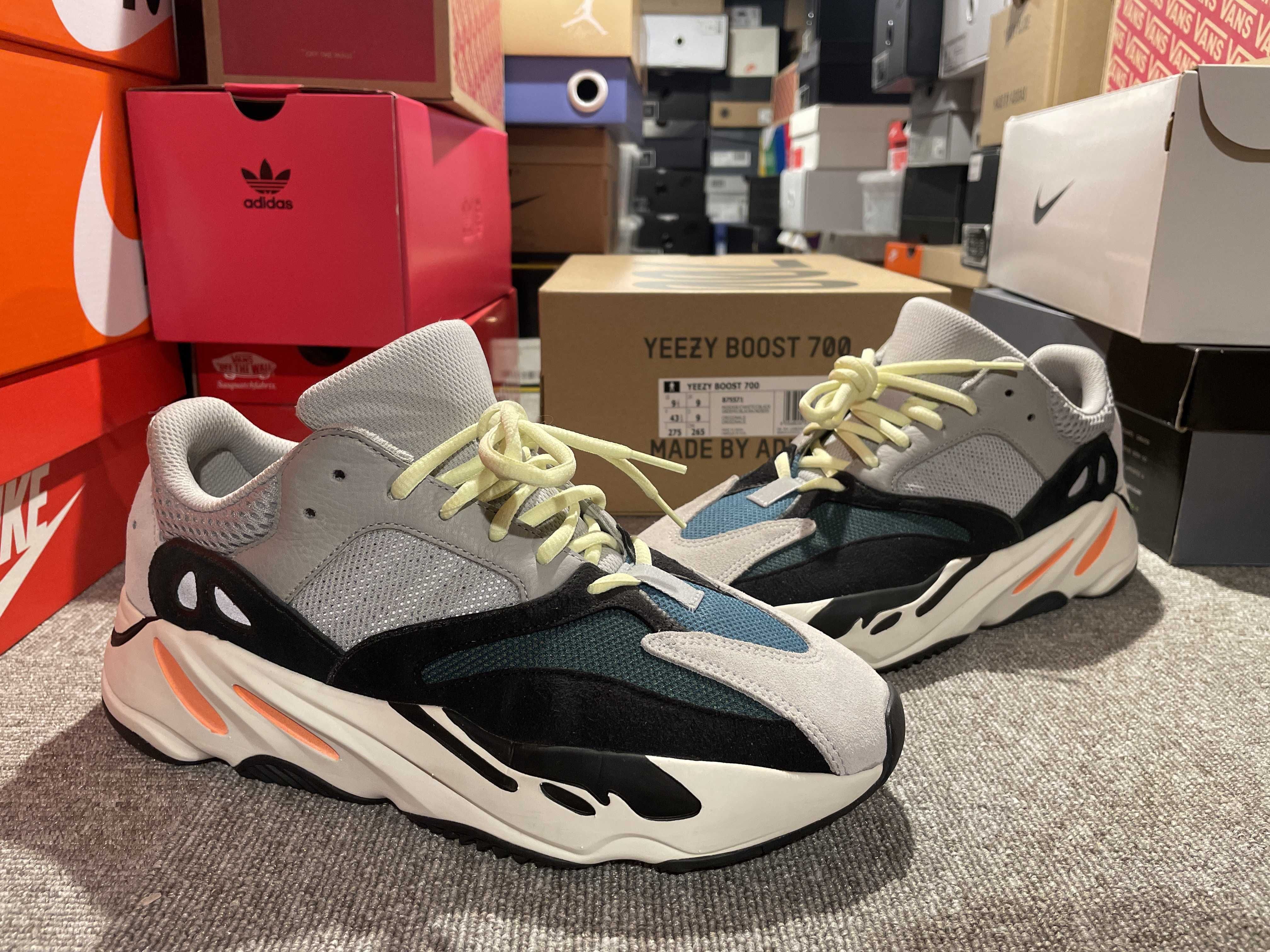 adidas YEEZY Boost 700 "Wave Runner"