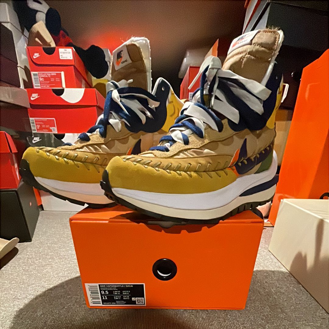 Jean-Paul Gaultier × sacai × Nike VaporWaffle "Sesame/Multi Color"
