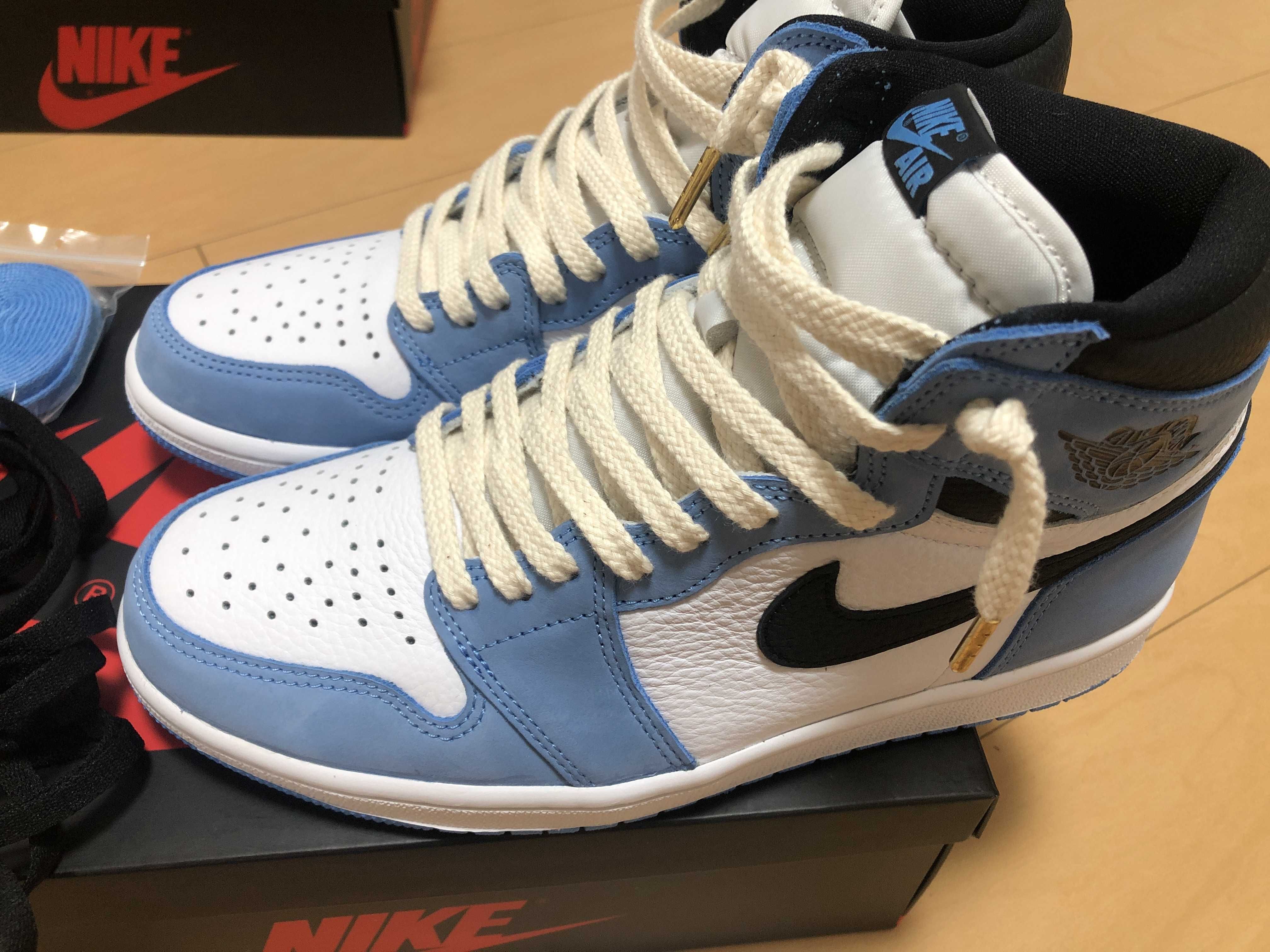 Nike Air Jordan 1 High OG "University Blue"