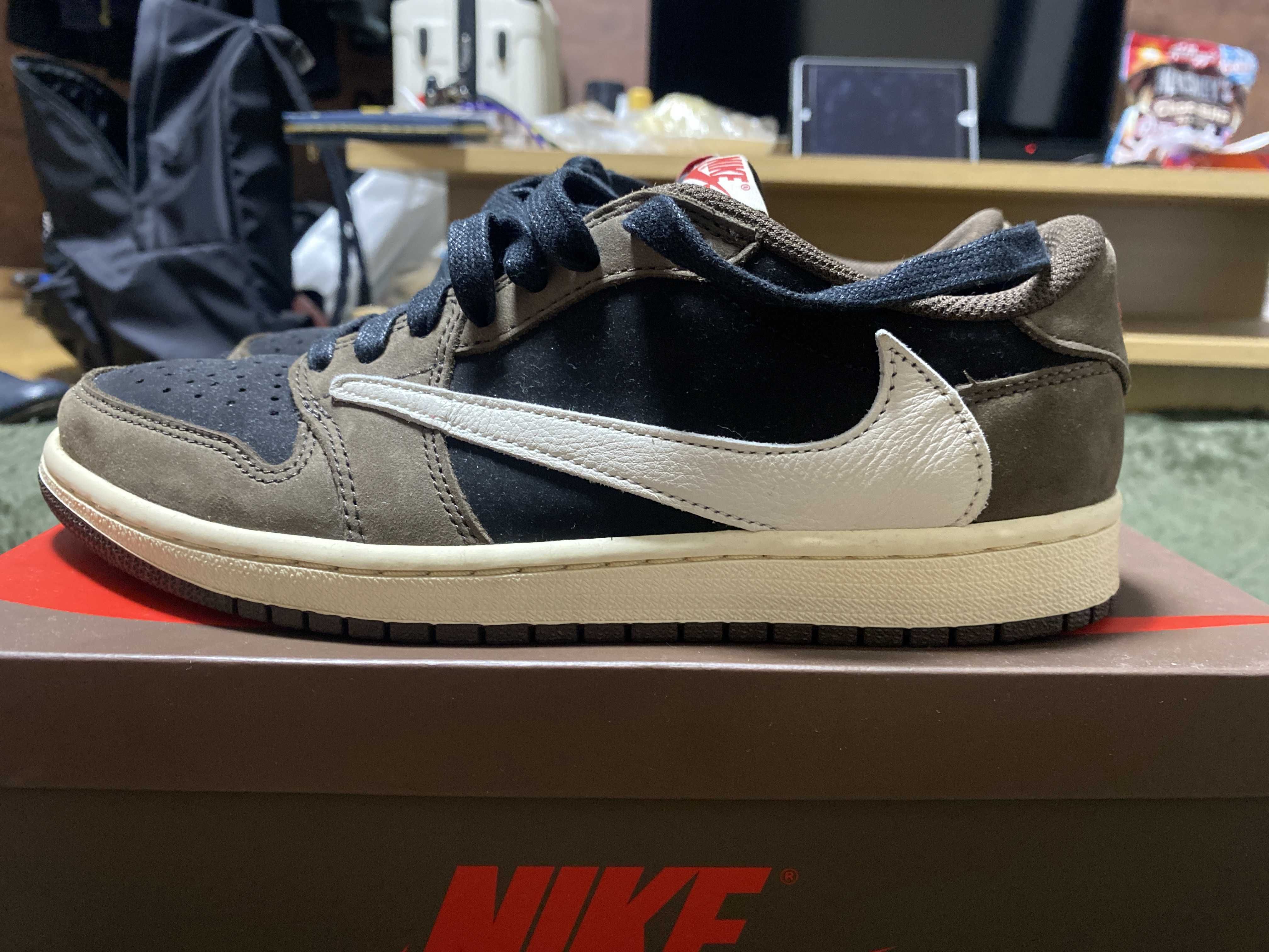 Travis Scott × Nike Air Jordan 1 Low OG SP-T "Black/Dark Mocha"