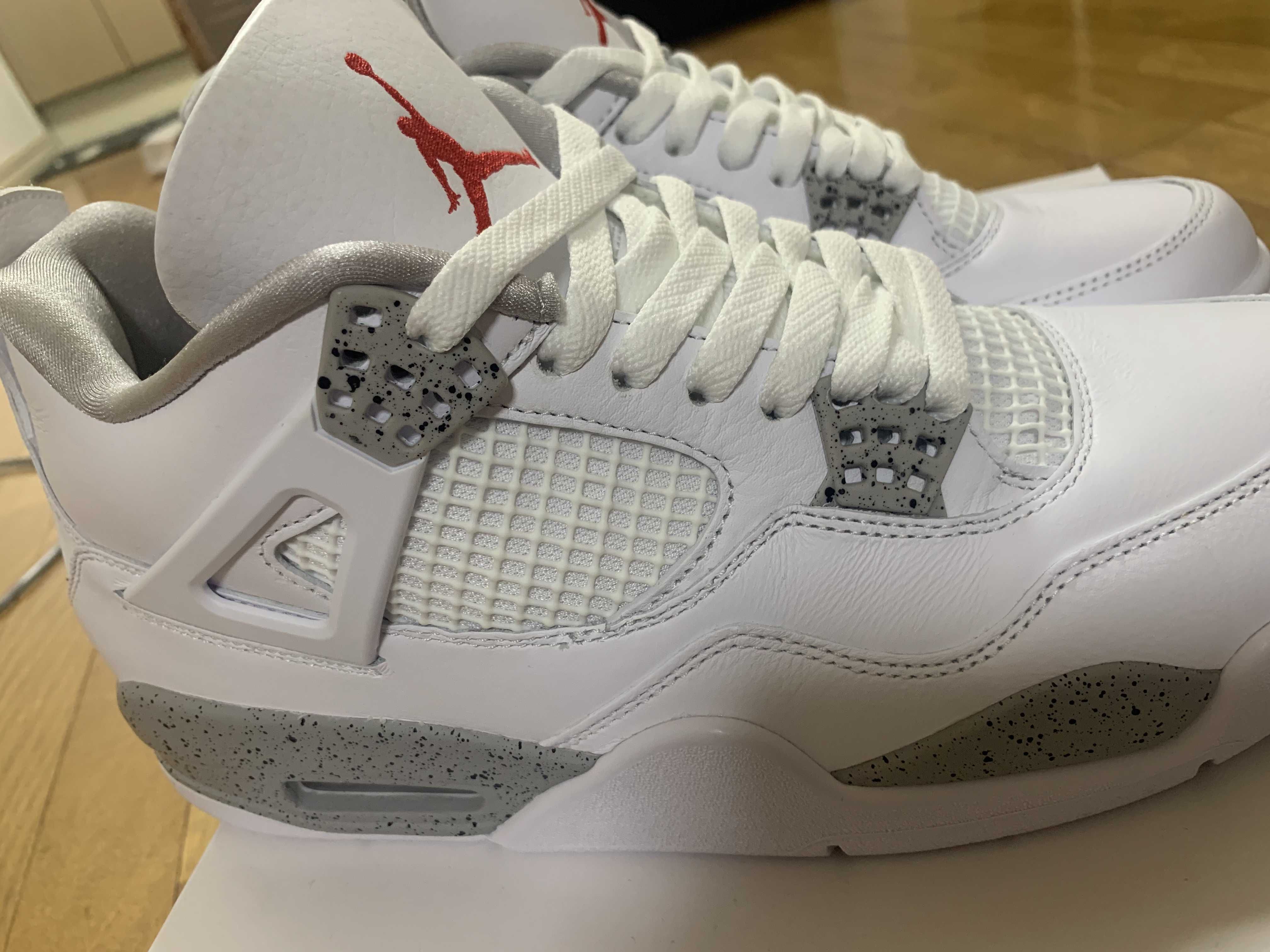 Nike Air Jordan 4 "Tech White"