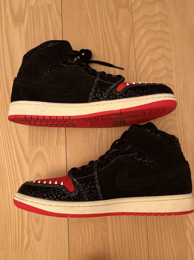 Nike Air Jordan 1 Mid "Siempre Familia"
