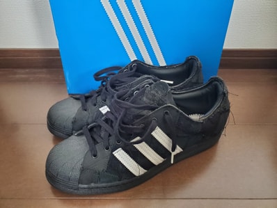 RECOUTURE × atmos × adidas Superstar "Black"