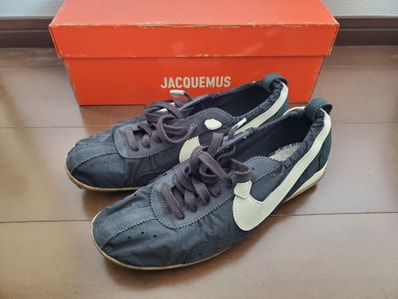 Jacquemus × Nike Women's Moon Shoe SP "Off Noir"
