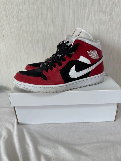 NIKE Women's AIR JORDAN 1 MID "GYM RED / BLACK /WHITE"