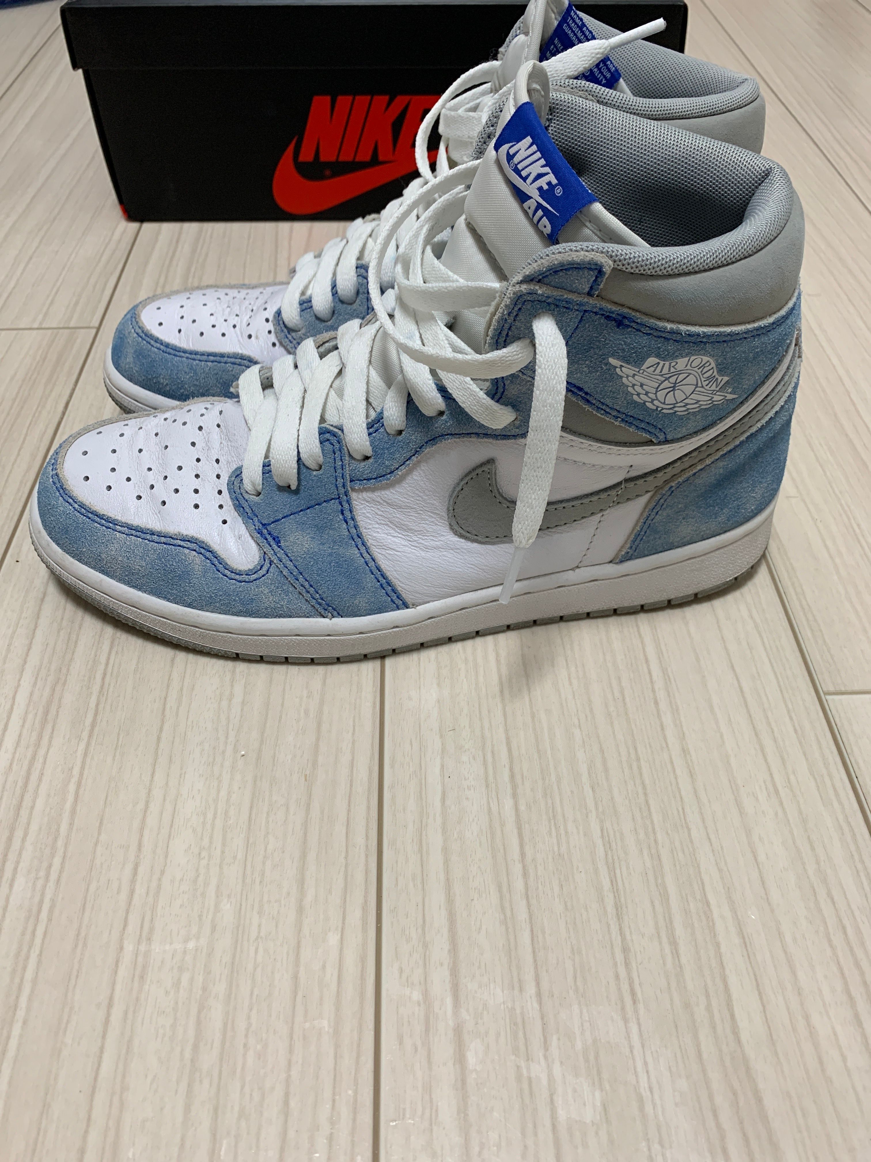 Nike Air Jordan 1 High OG "Hyper Royal"