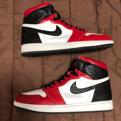 Nike Women's Air Jordan 1 High OG "Satin Red"