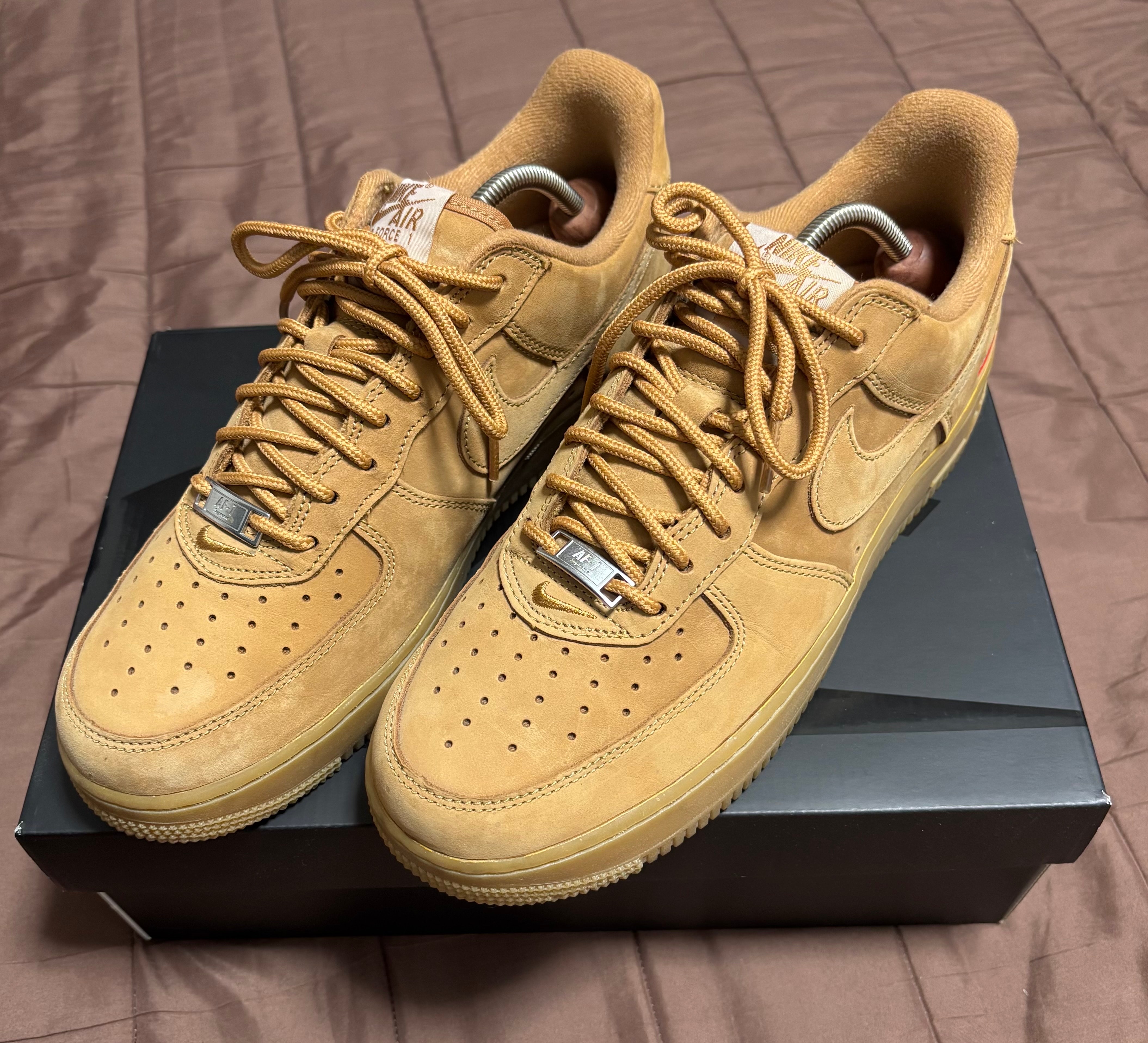 Supreme × Nike Air Force 1 Low "Flax/Wheat"