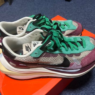 sacai × Nike Vapor Waffle "String/Red/Green"