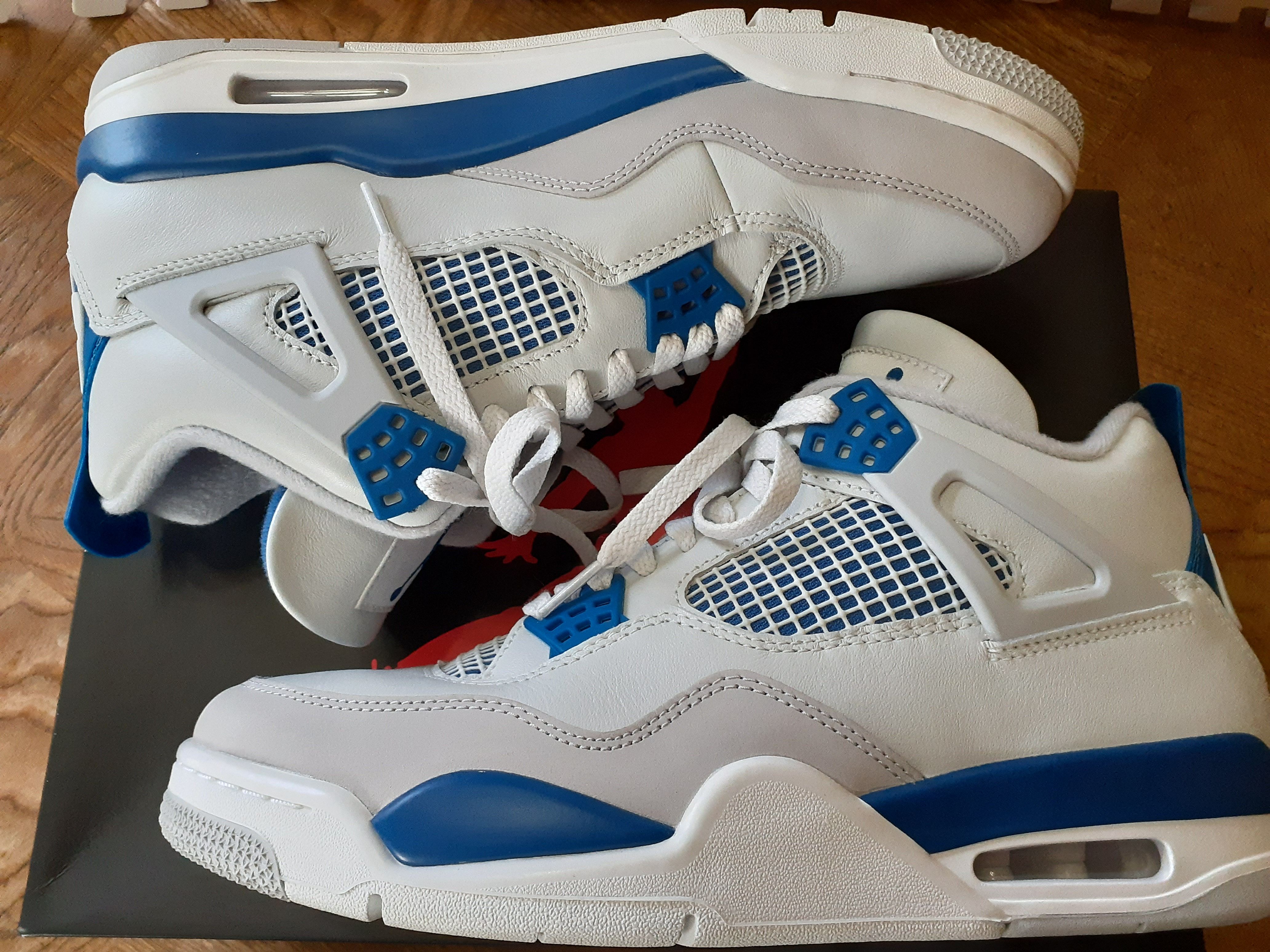 Nike Air Jordan 4 Retro "Industrial Blue"