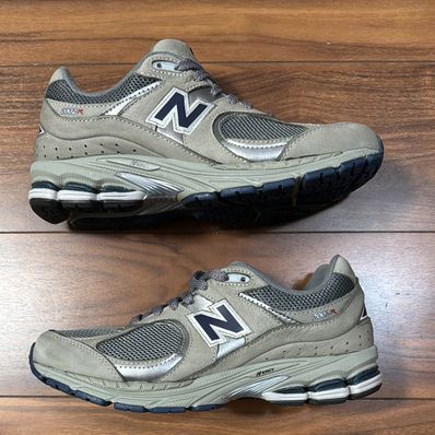 New Balance 2002R "Gray"