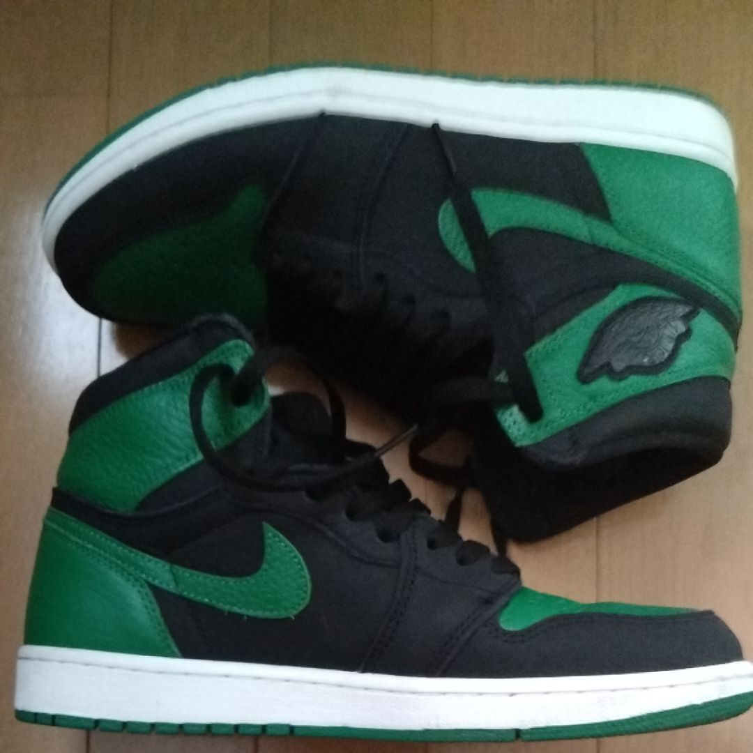 Nike Air Jordan 1 Retro High OG "Black/Pine Green" (2020)