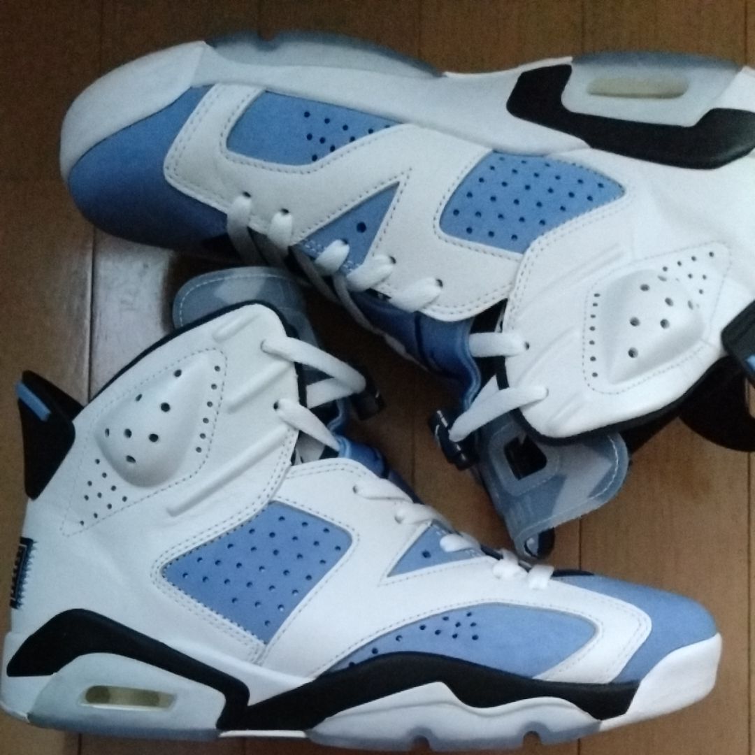 Nike Air Jordan 6 "UNC"