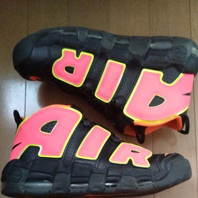 NIKE Women's AIR MORE UPTEMPO "HOT PUNCH"