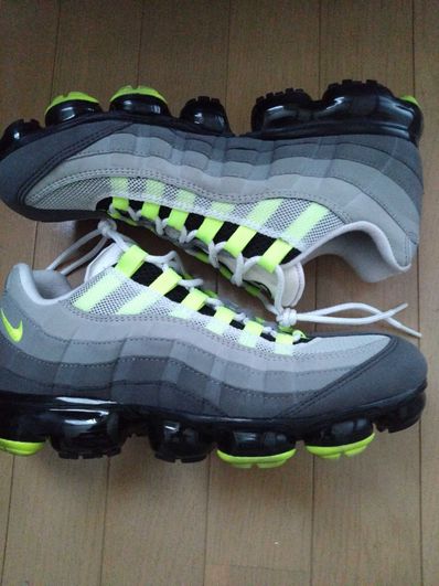Nike Air Vapormax 95 "Neon"