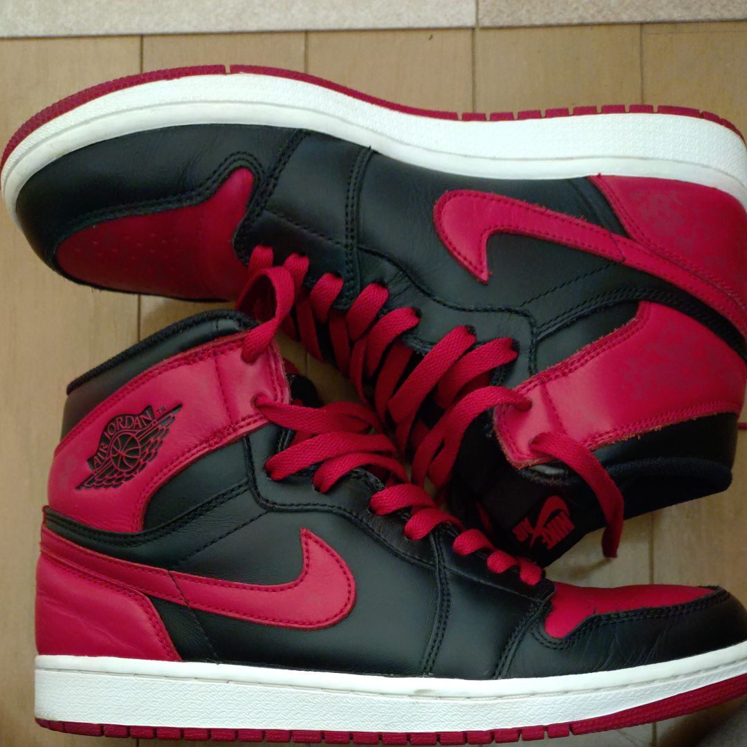 Nike Air Jordan 1 Retro High OG "Bred" (2013)