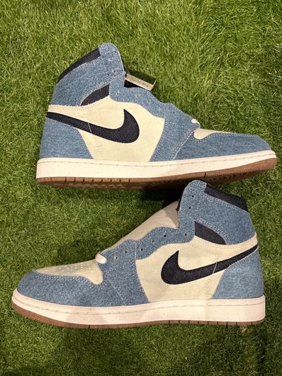 Nike Air Jordan 1 Retro High OG "Denim"