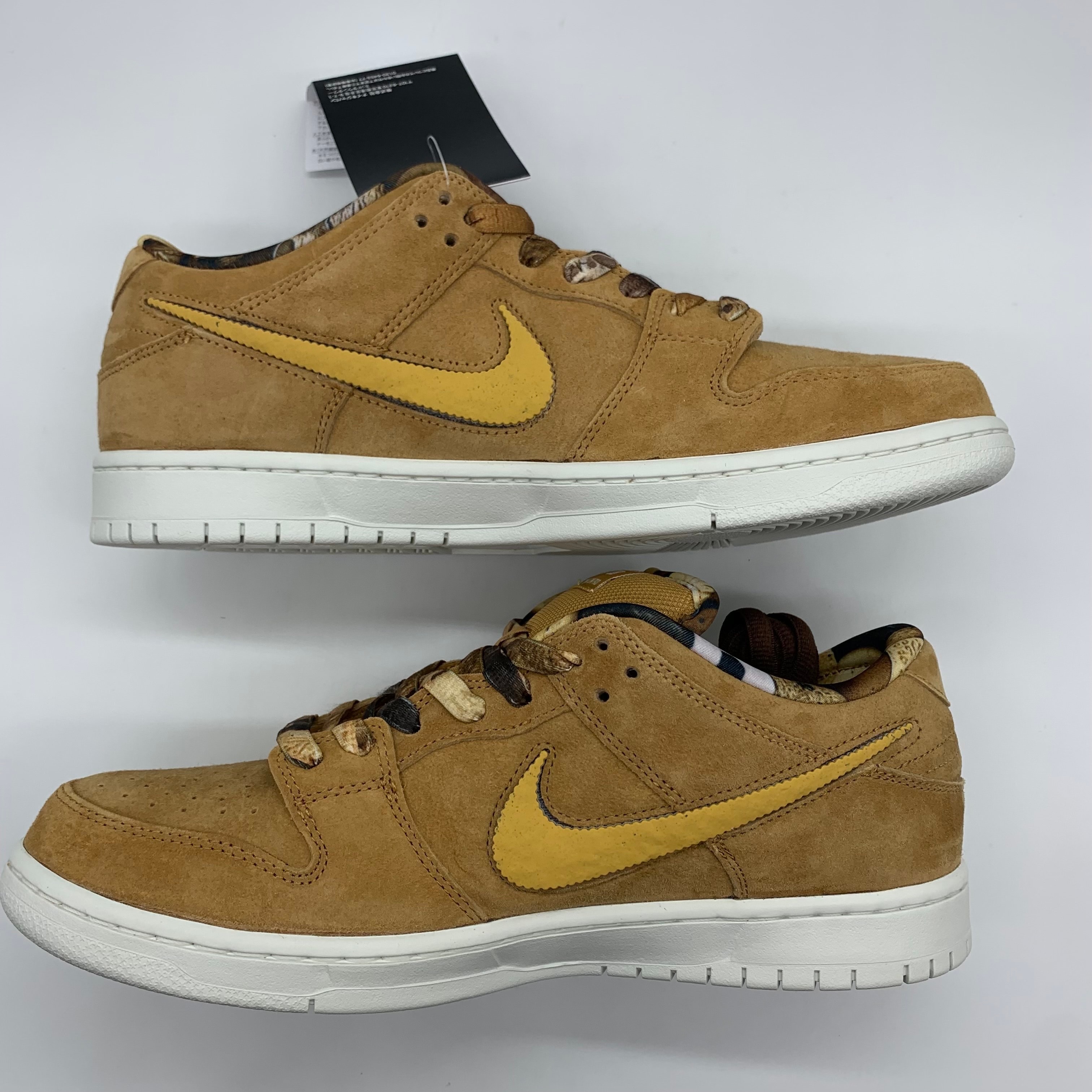 NOTE Manchester × Nike SB Dunk Low "Flax"