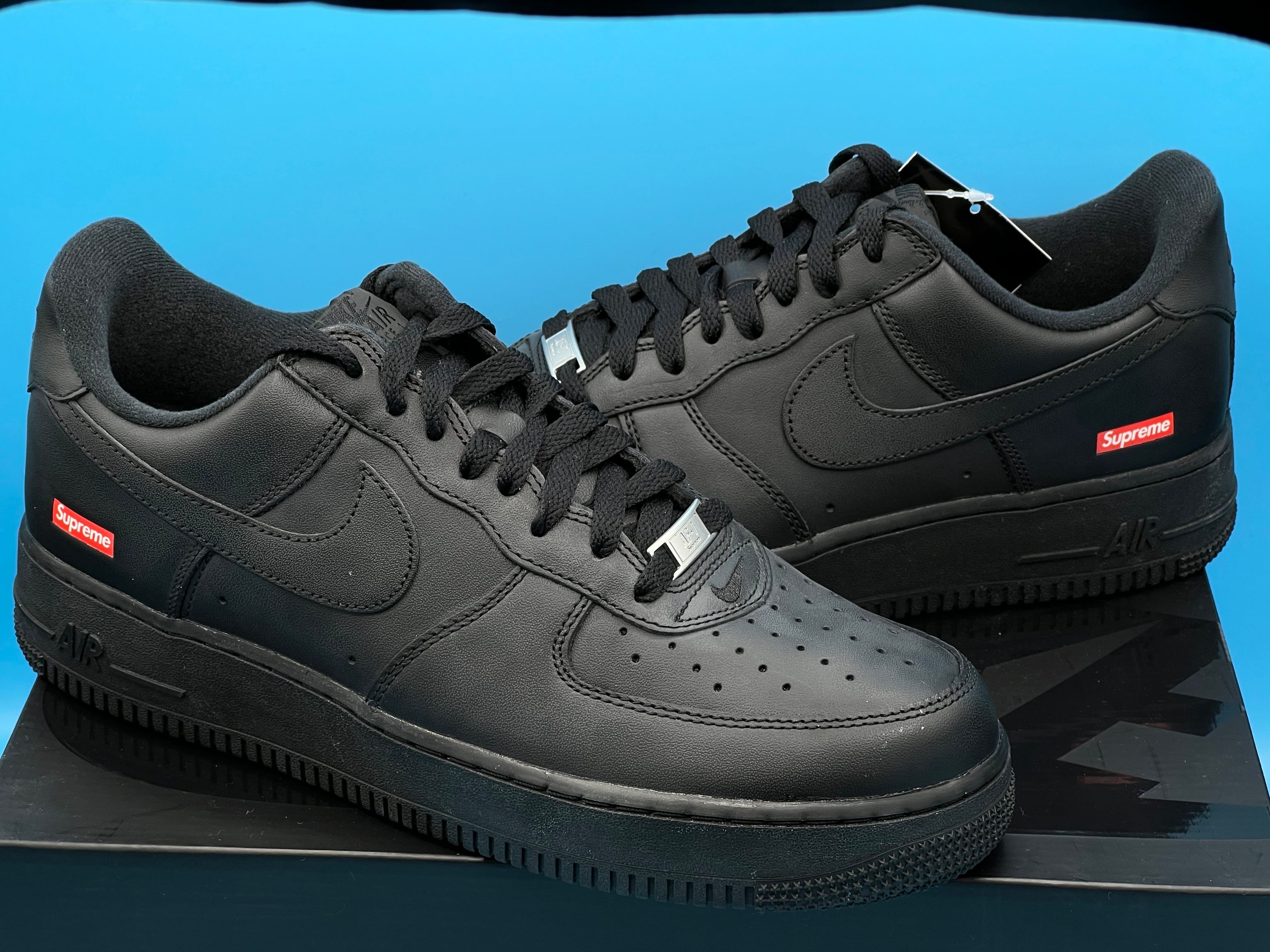 Supreme × Nike Air Force 1 Low "Black"