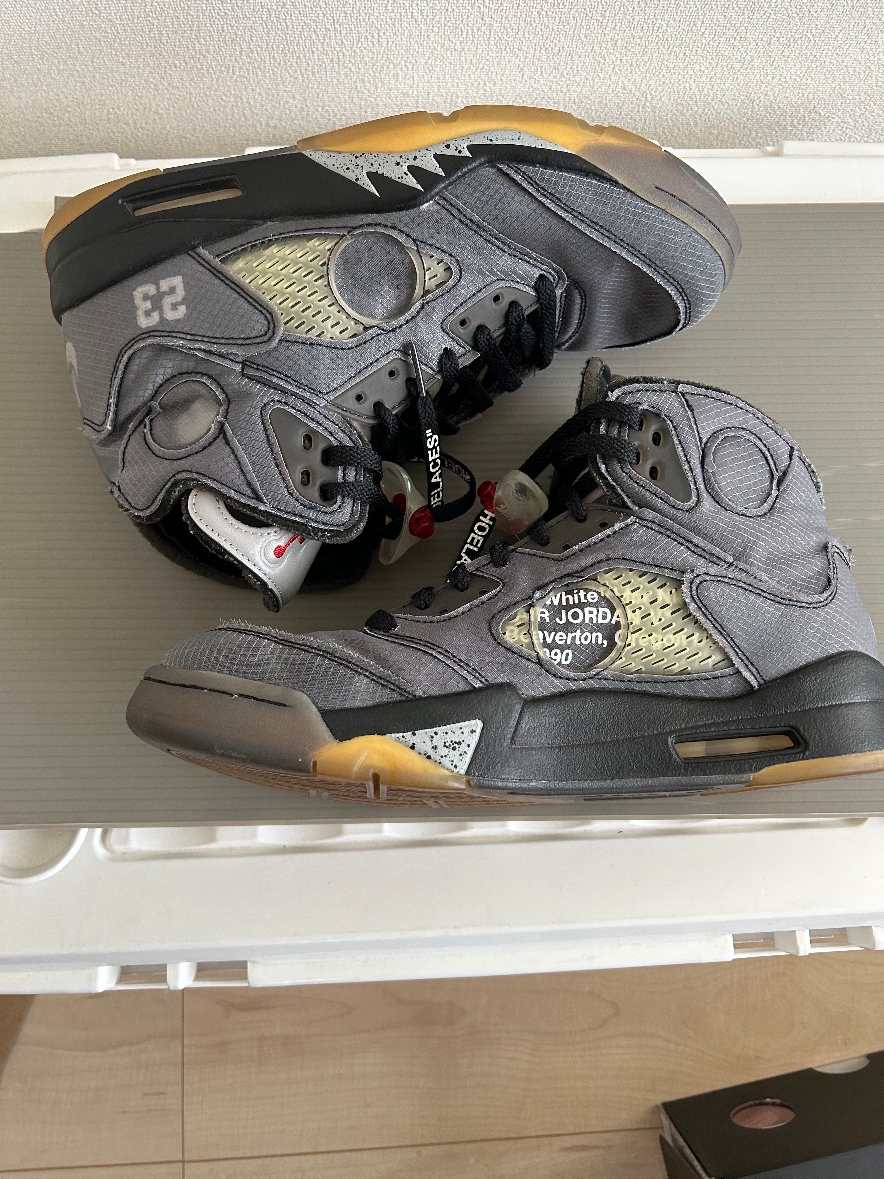 Off-White × Nike Air Jordan 5 "Black/Muslin/Fire Red"