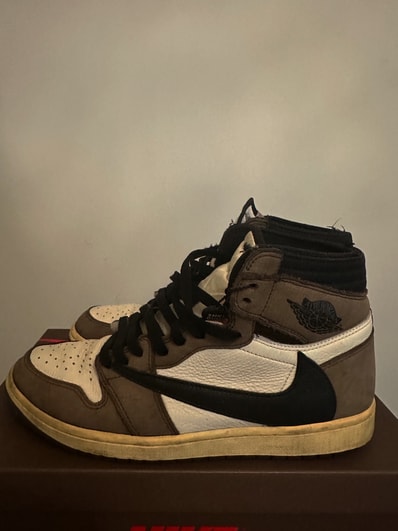 Travis Scott × Nike Air Jordan 1 Retro High OG TS SP "Sail/Dark Mocha"